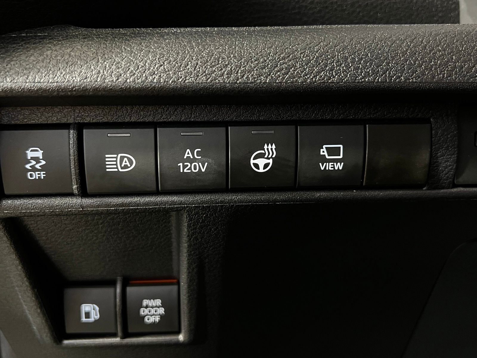 Thumbnail: 2025 Toyota Sienna - 23