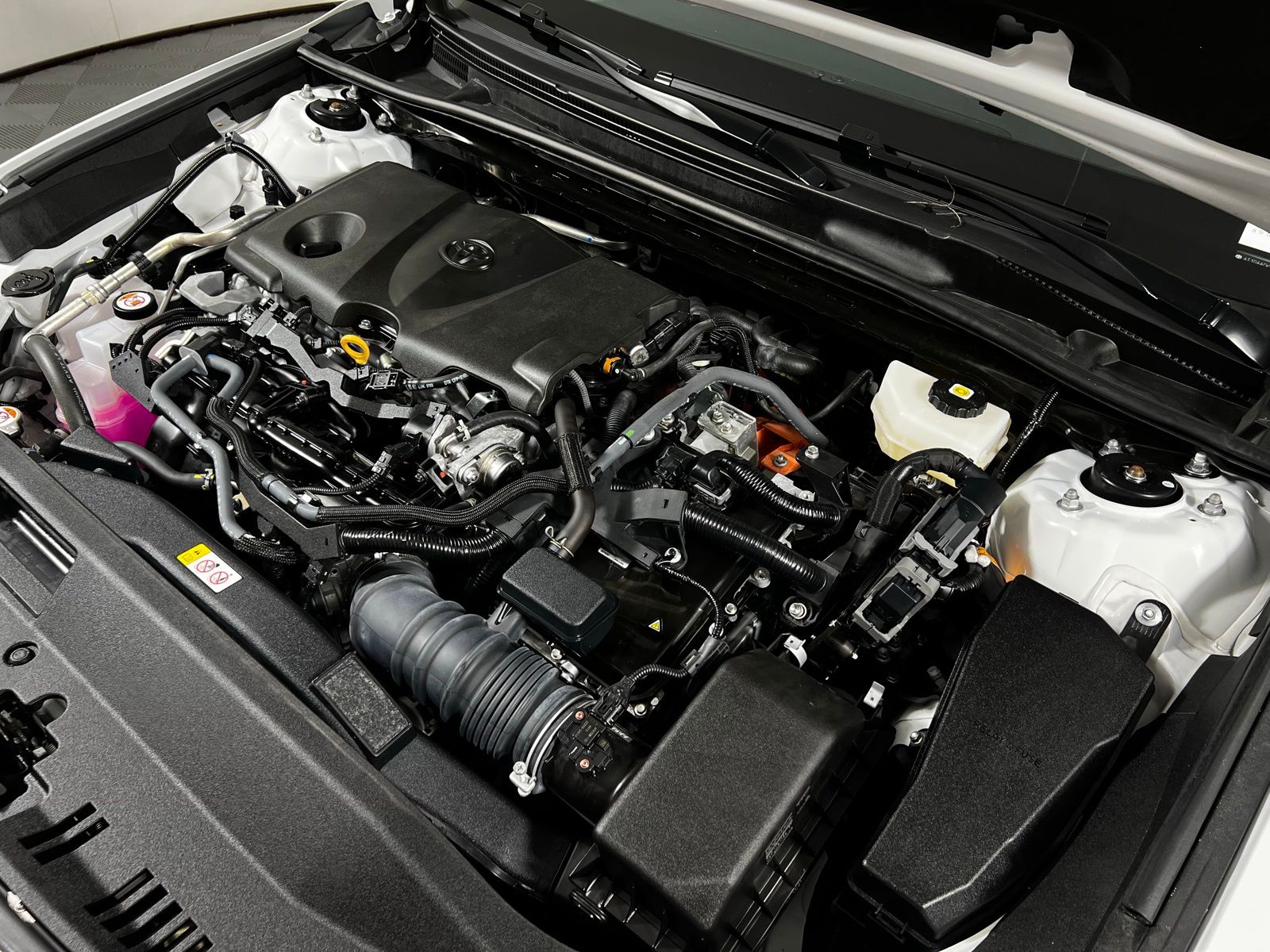 Thumbnail: 2025 Toyota Camry - 11