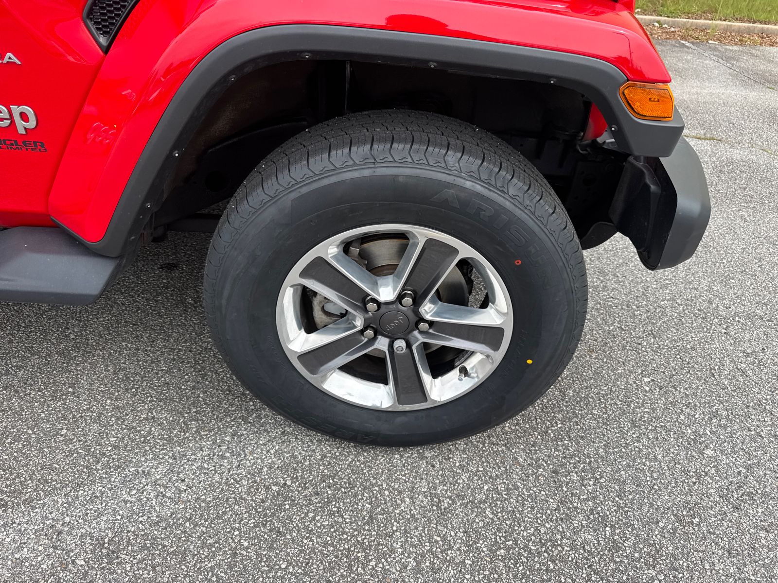 Used 2021 Firecracker Red Clearcoat Jeep Unlimited Sahara image 12