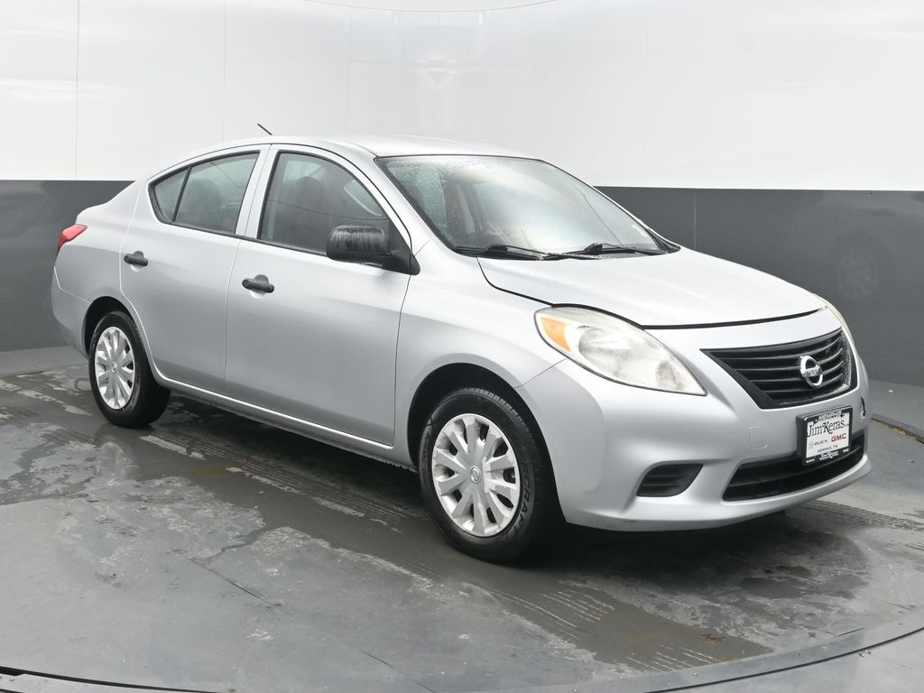 2013 Nissan Versa 1.6 S