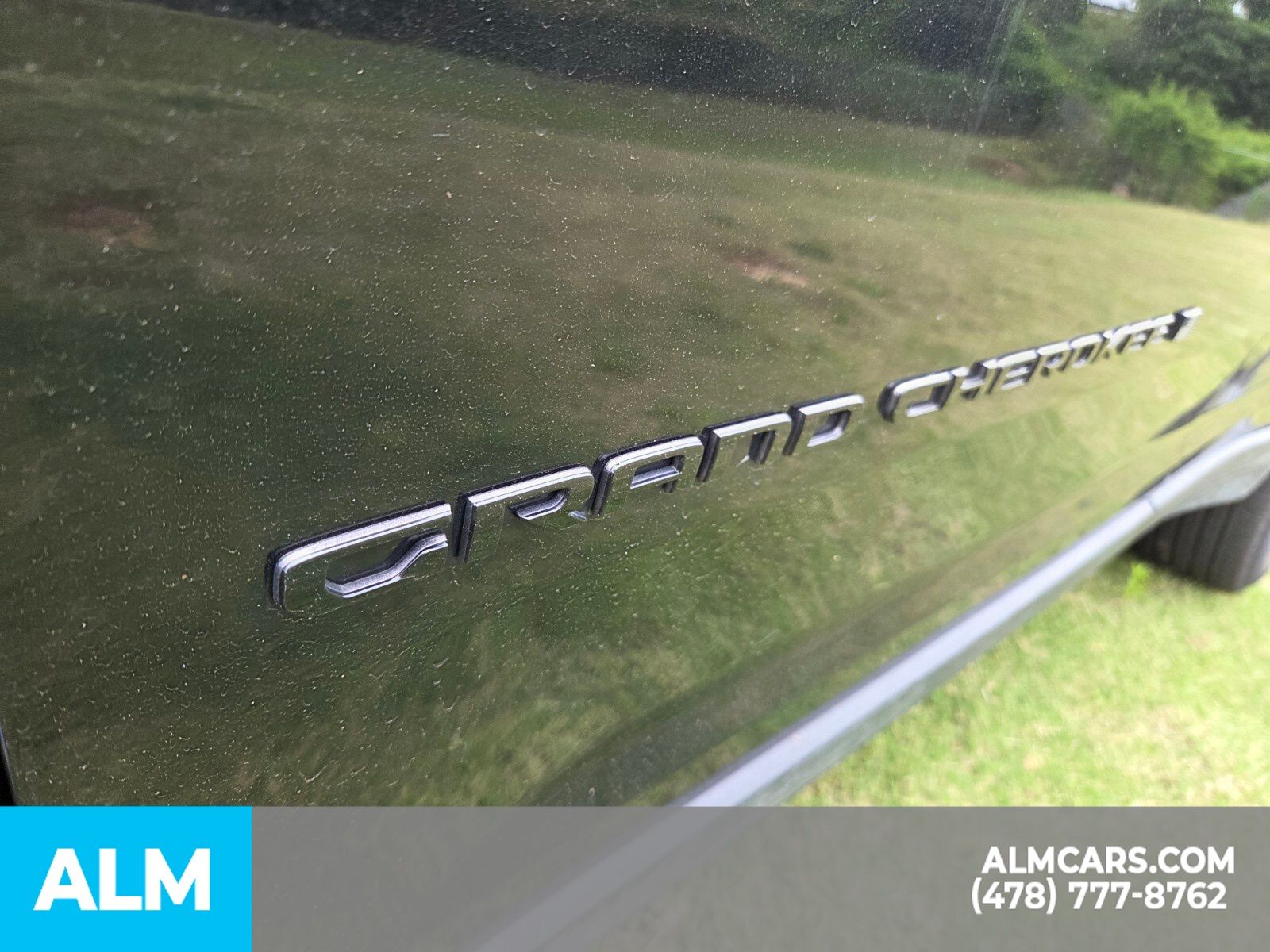 Used 2025 Black Jeep Altitude image 30