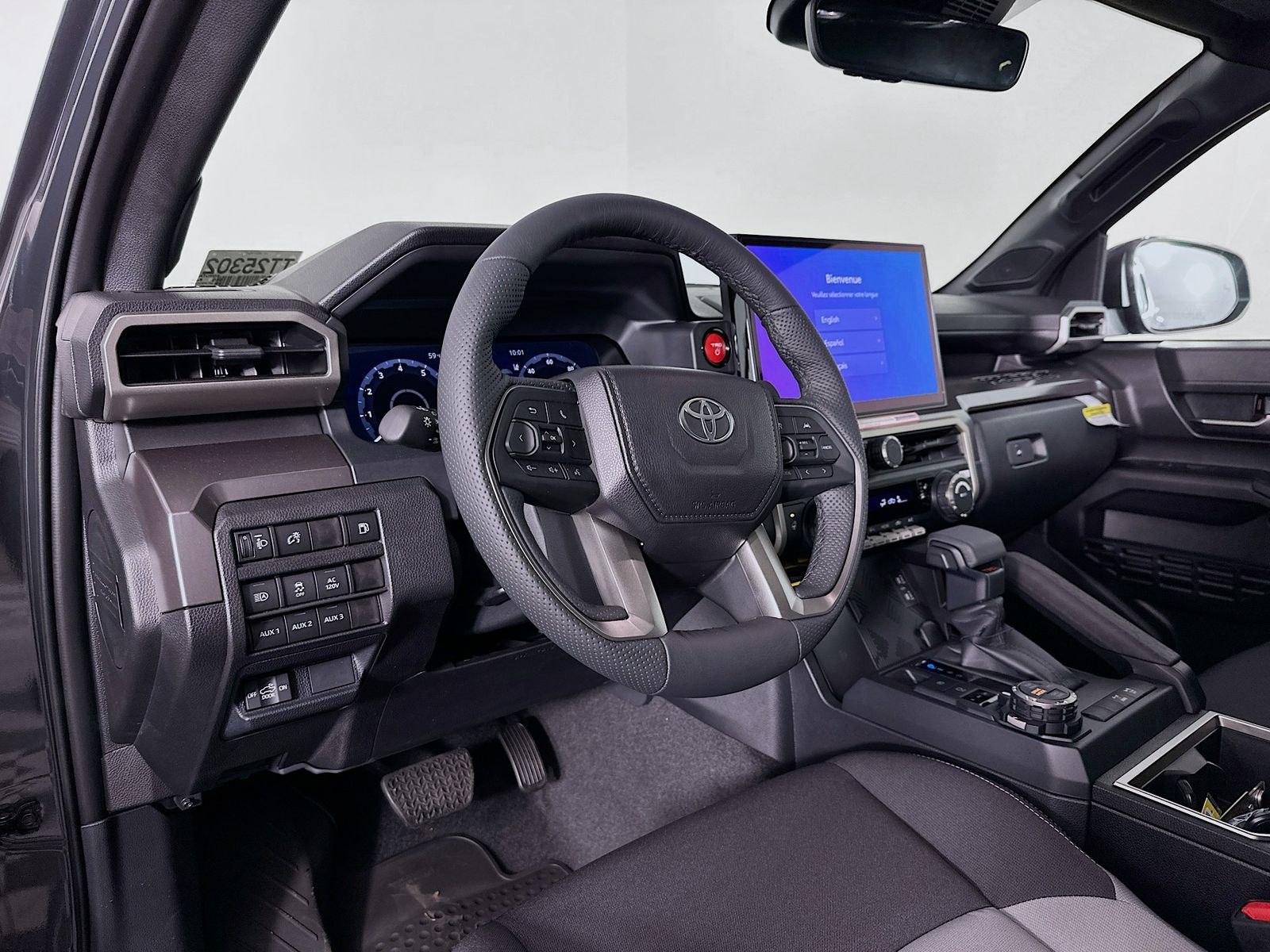 2025 Toyota Tacoma TRD Off Road - Photo 9