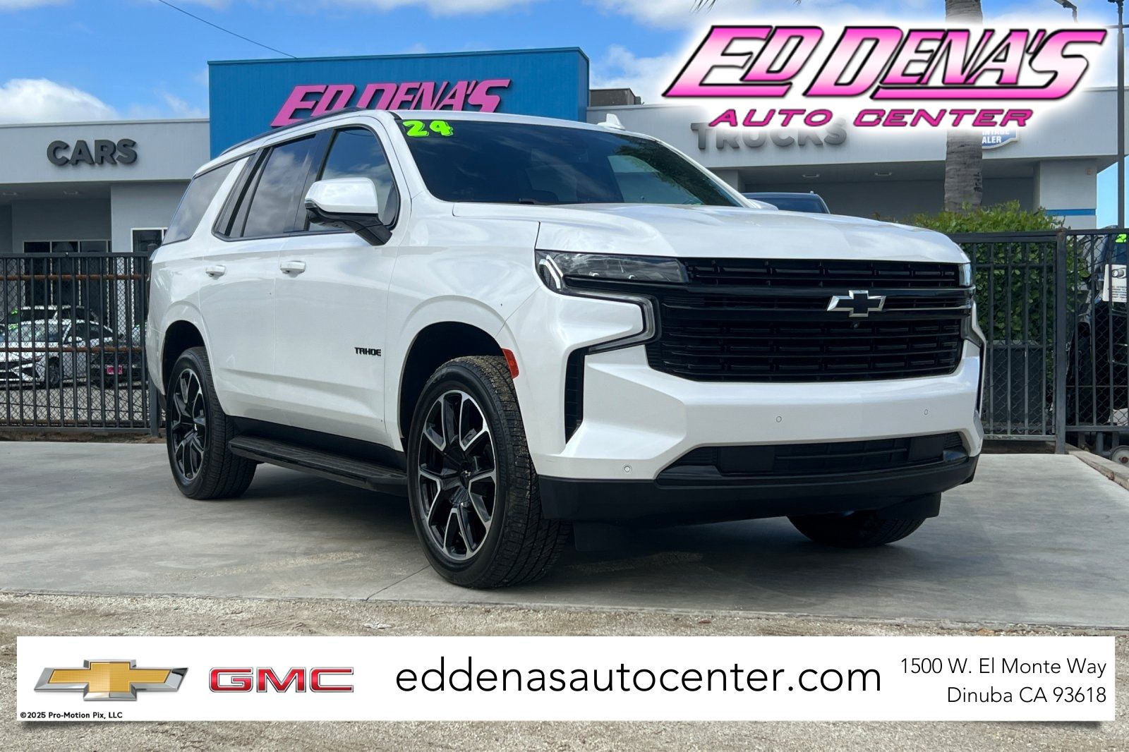 White (Iridescent Pearl Tricoat) 2024 Chevrolet Tahoe RST 4WD SUV / Crossover Four-Wheel Drive