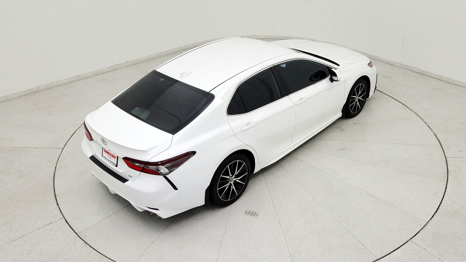 Used 2024 White Toyota SE image 19