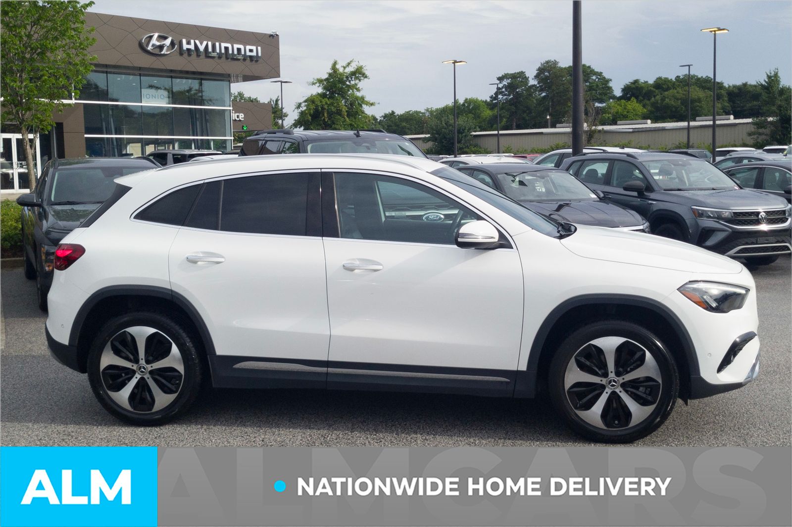 Used 2025 Polar White Mercedes-Benz GLA 250 image 4