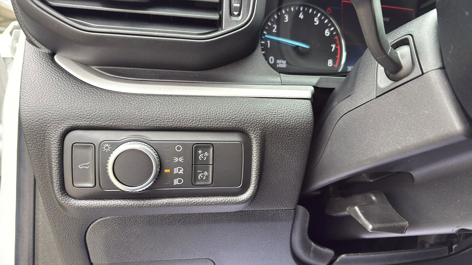 Used Car 2022 Ford Explorer  Xlt For Sale Under $30,000 In Austin, Texas