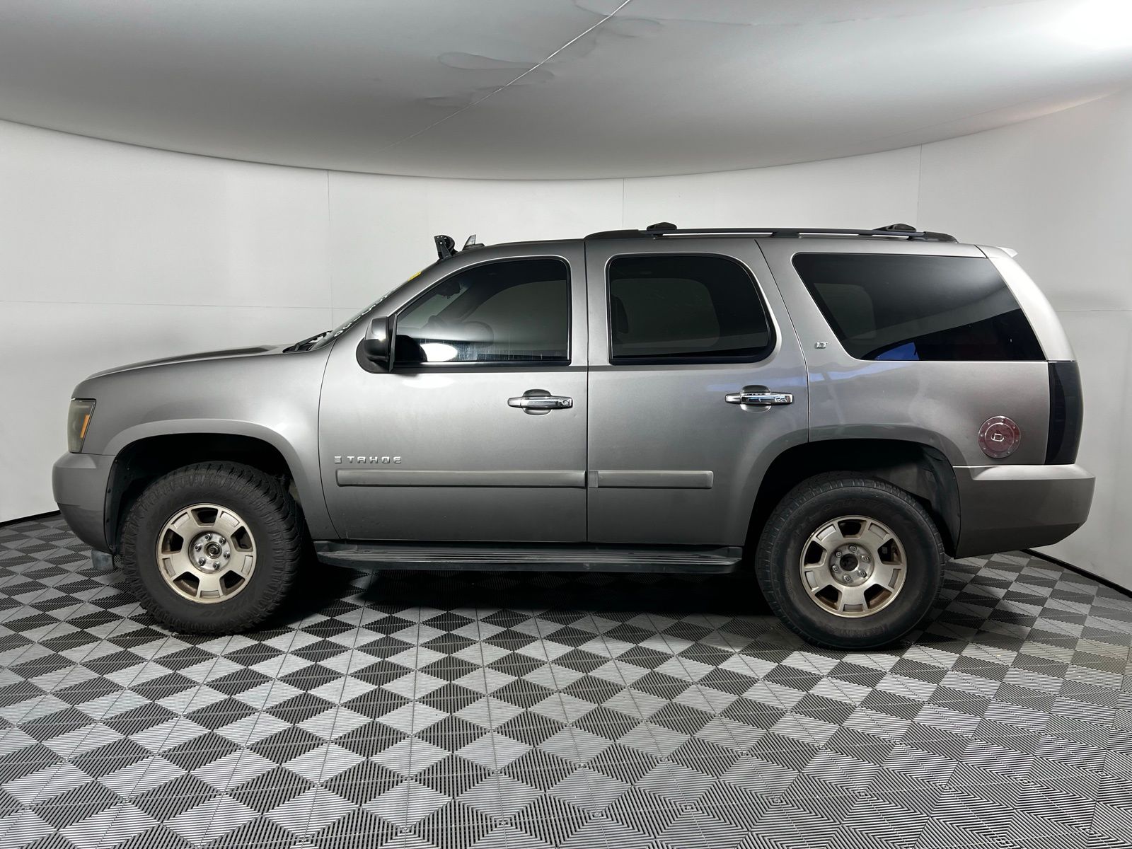 Thumbnail: 2007 Chevrolet Tahoe - 8