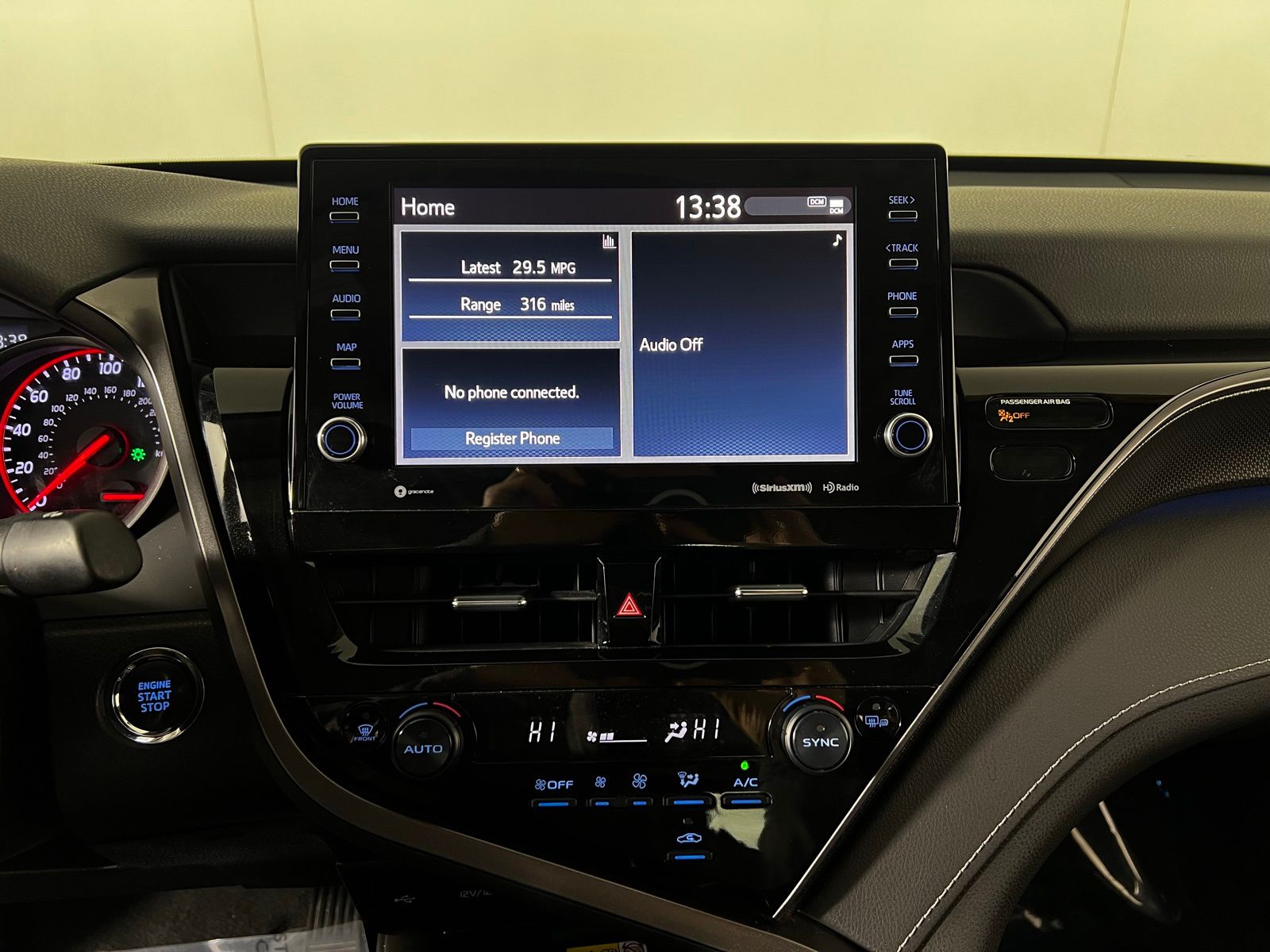 Thumbnail: 2024 Toyota Camry - 18