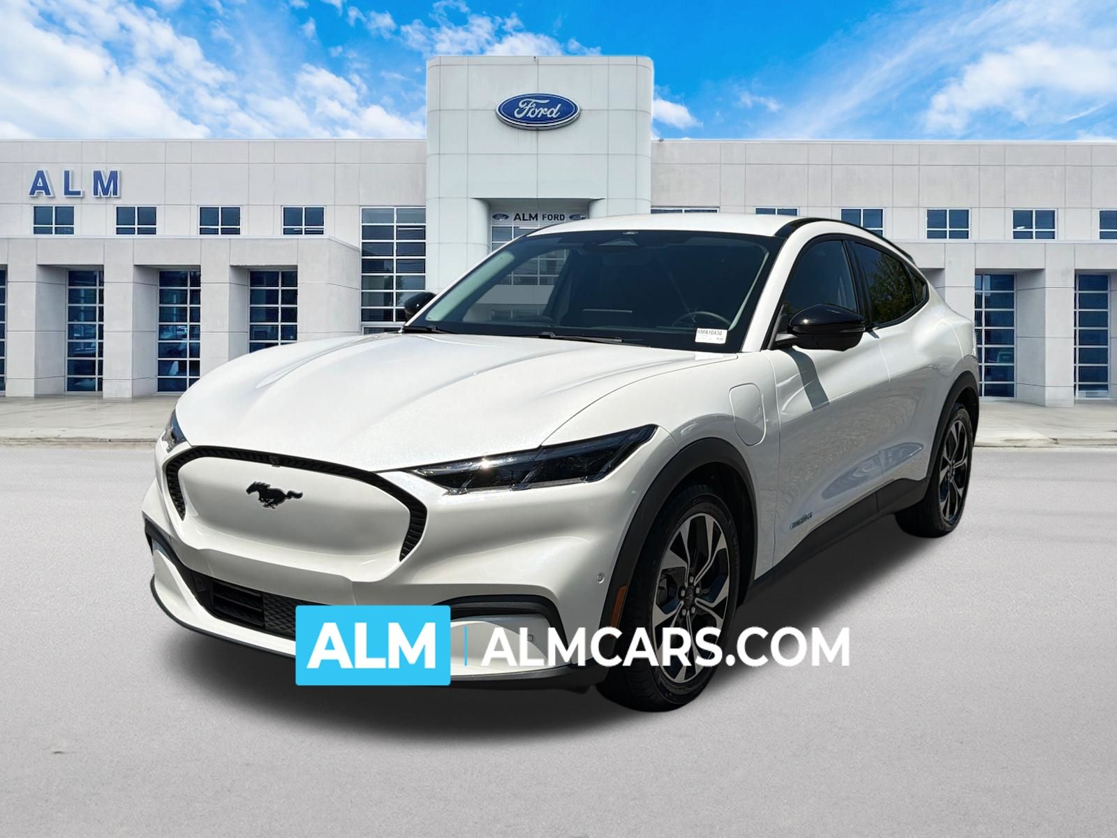 2024 Ford Mustang-Mach-e Select's photo