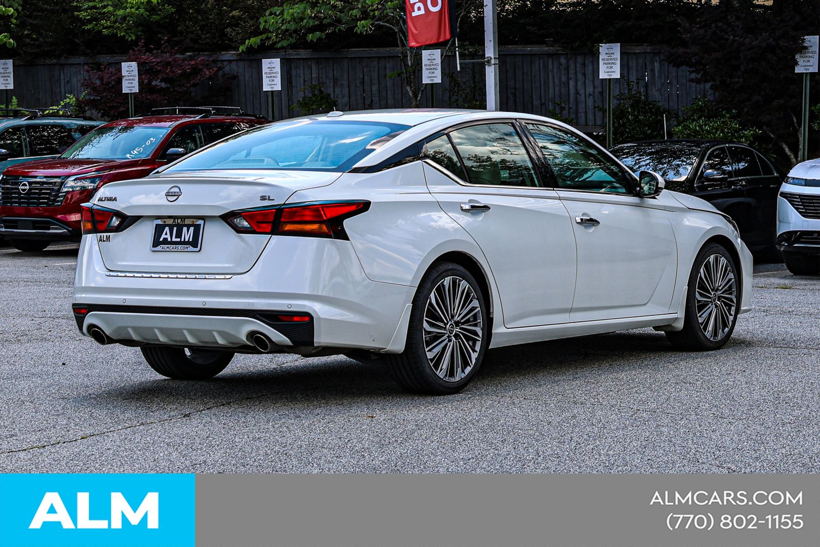 Used 2023 White Nissan 2.5 SL image 7