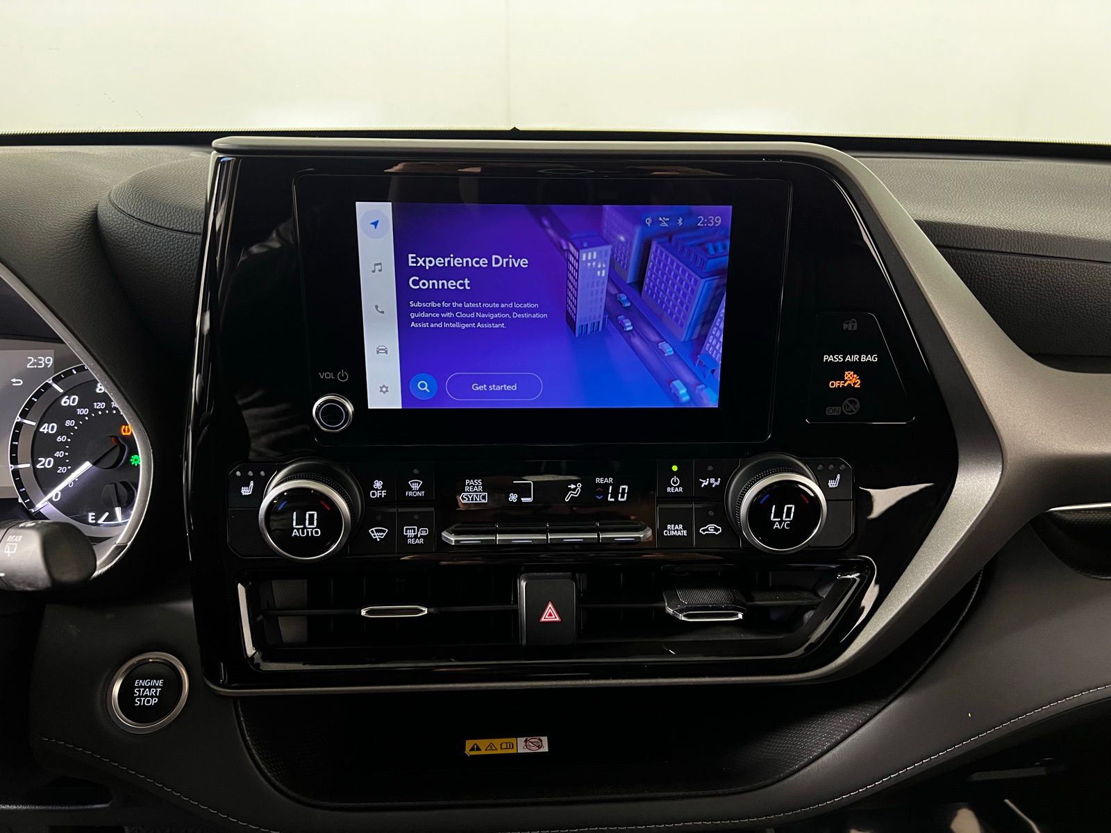 2024 Toyota Highlander XLE 18