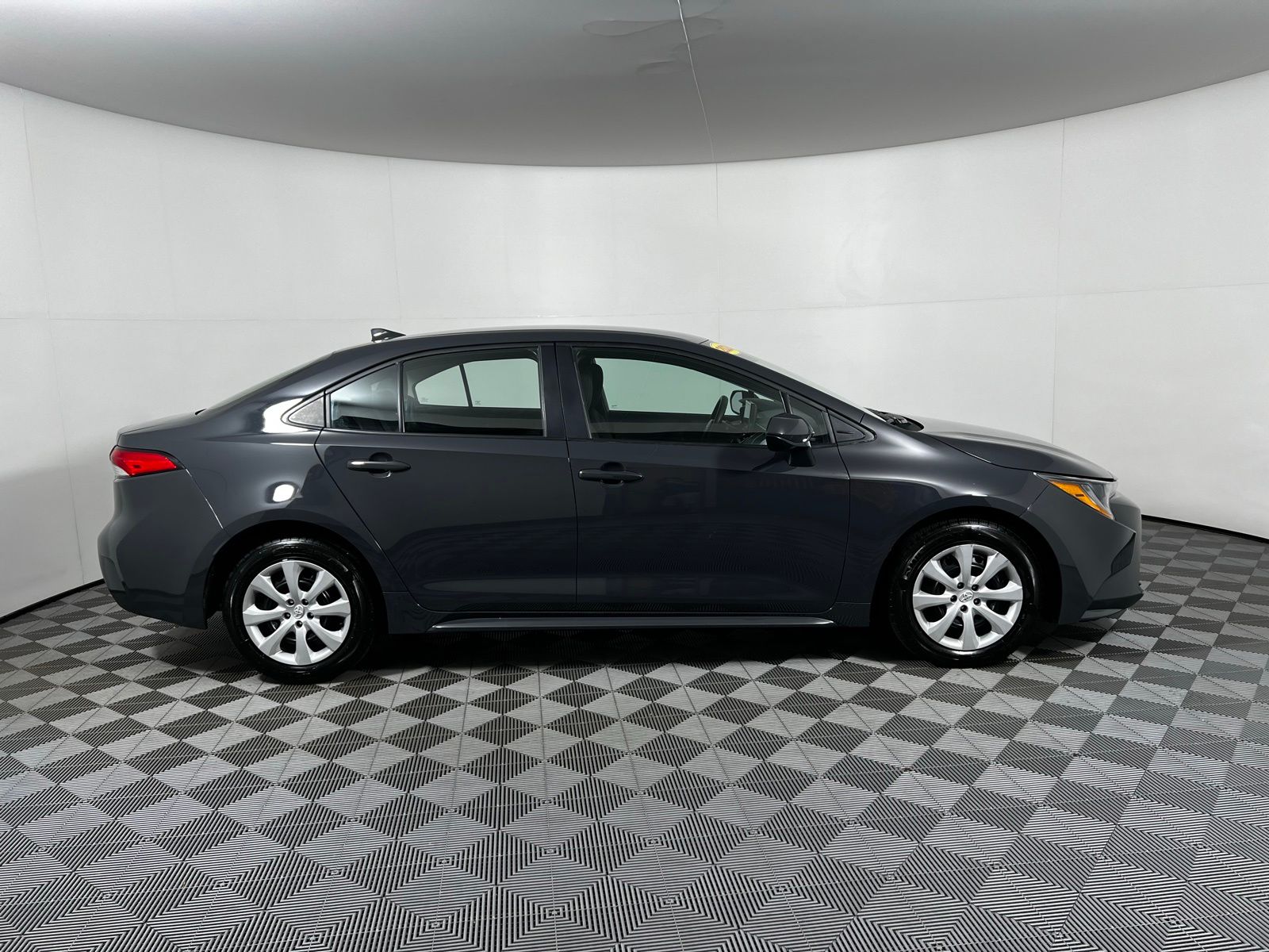 Thumbnail: 2024 Toyota Corolla - 4