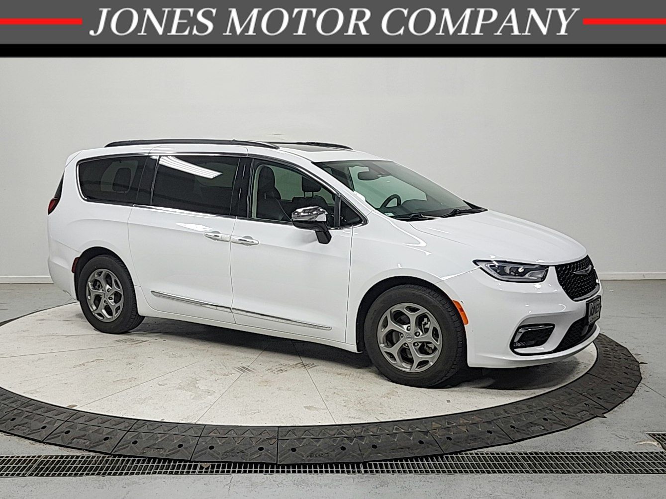 Bright White Clearcoat 2023 Chrysler Pacifica Limited FWD Minivan Front-Wheel Drive 9-Speed Automatic