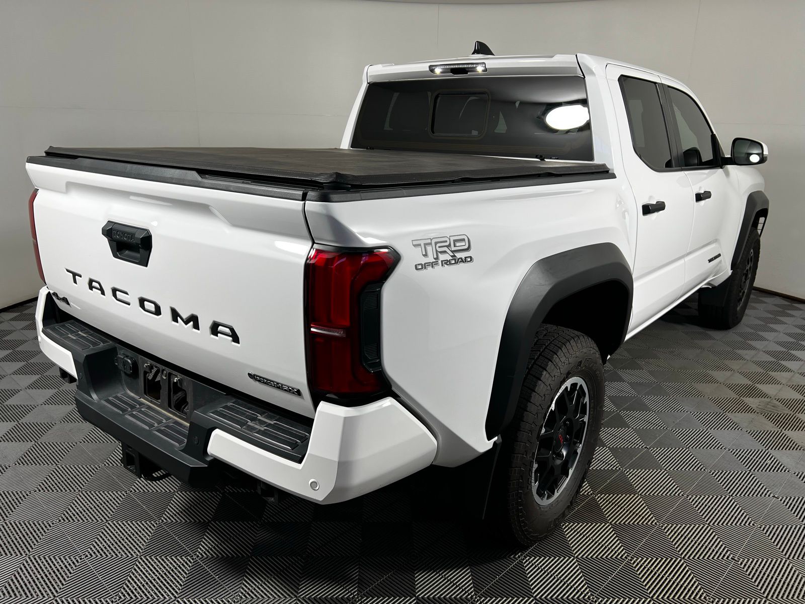 2024 Toyota Tacoma TRD Off-Road 5