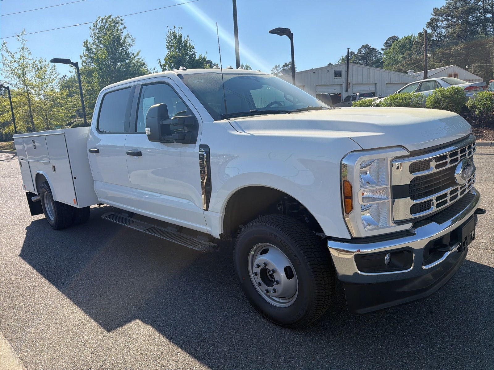 New 2026 Oxford White Ford XL image 19