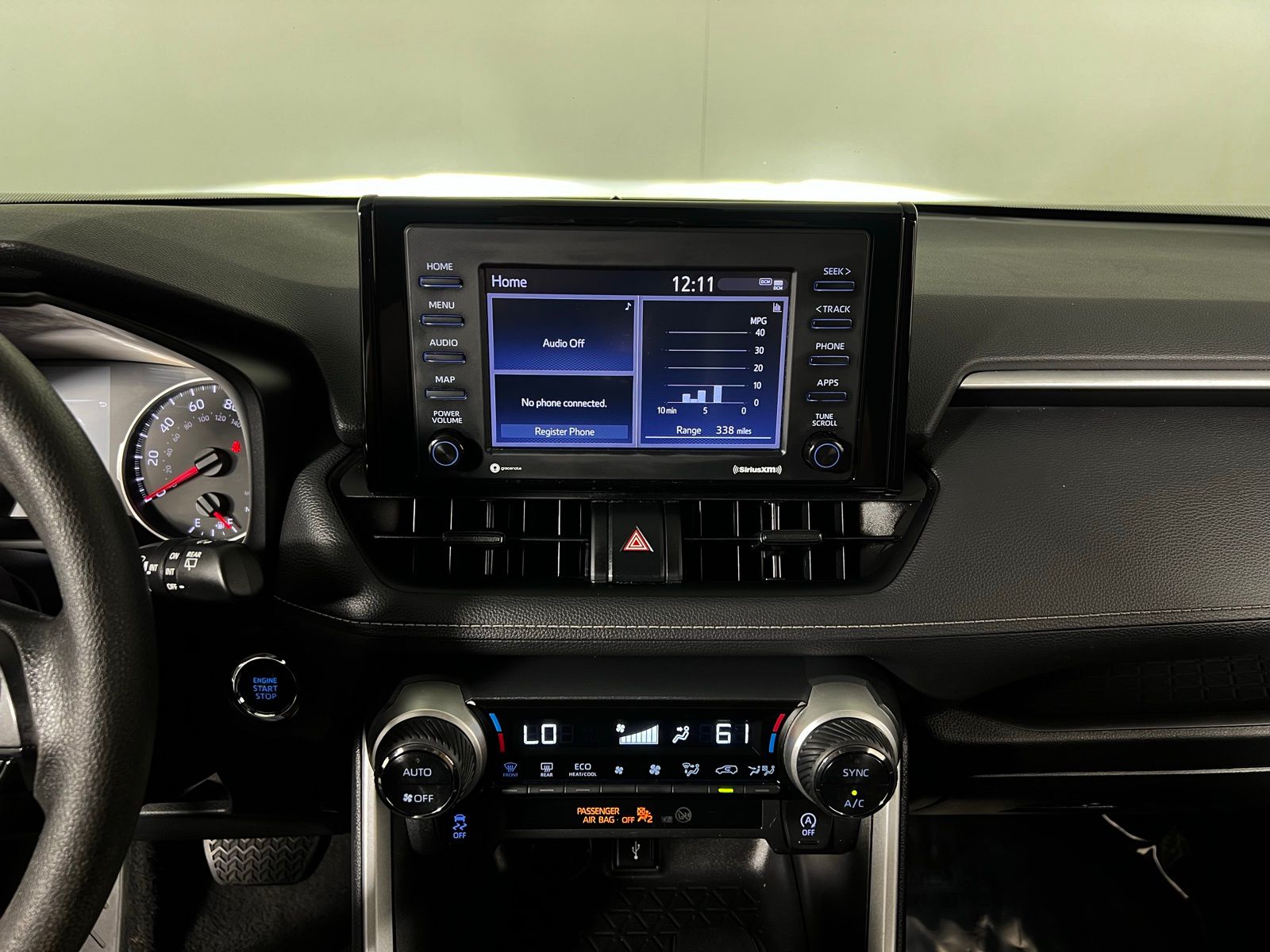 Thumbnail: 2022 Toyota RAV4 - 18