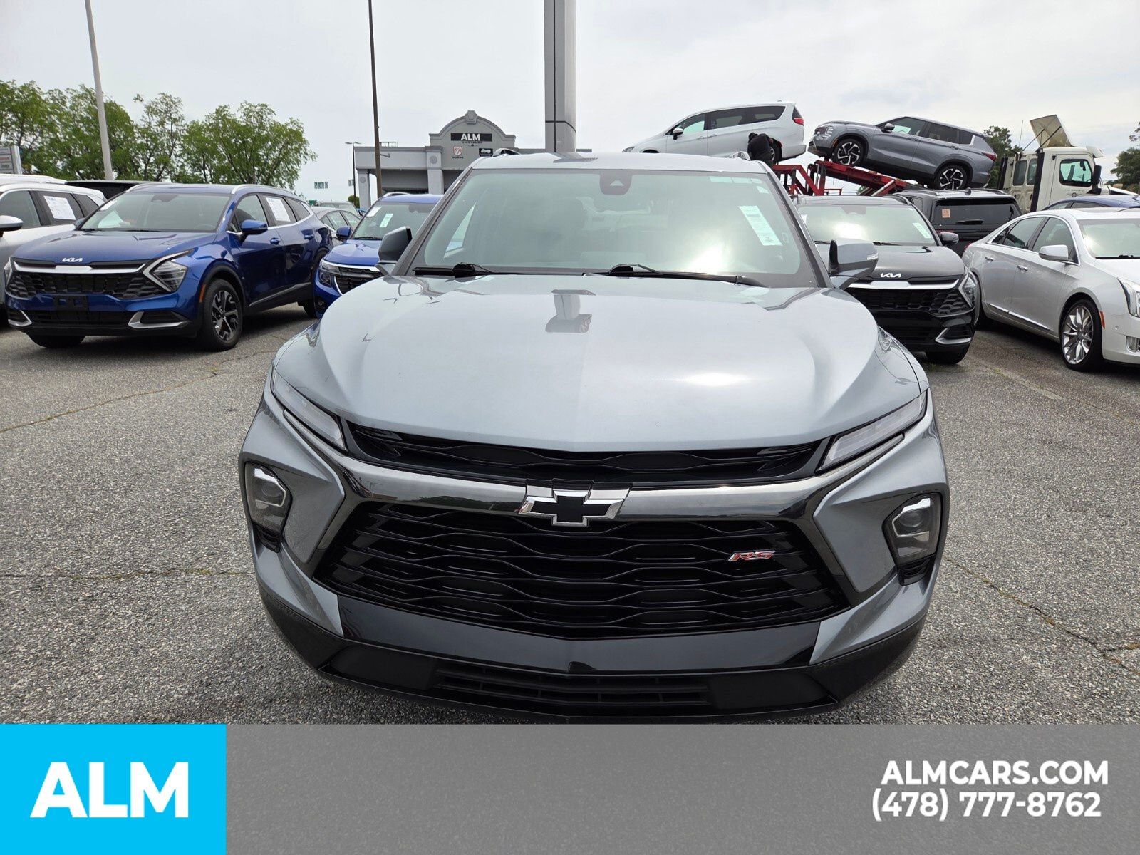 Used 2025 Gray Chevrolet RS image 27