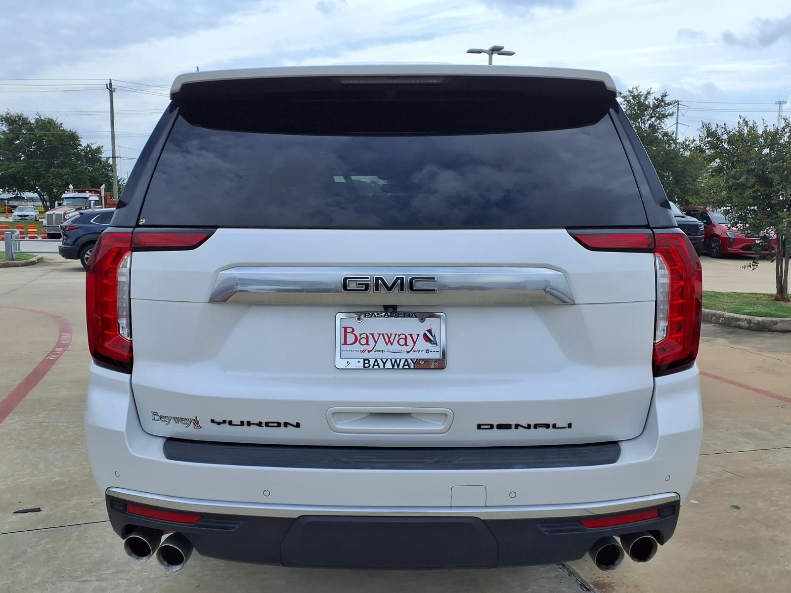 2021 GMC Yukon XL Denali White at Toyota of Victoria