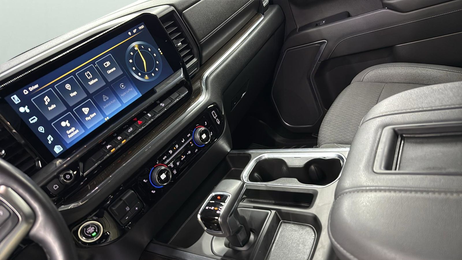 Used Car 2022 Chevrolet Silverado 1500  Lt Trail Boss For Sale Under $50,000 In Austin, Texas