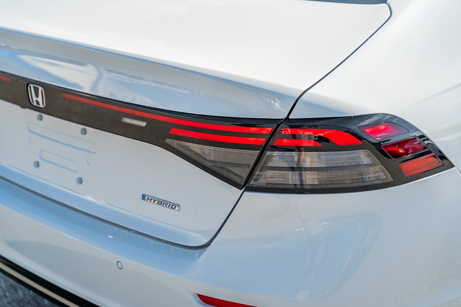 2025 Honda Accord Hybrid EX-L - Photo 10