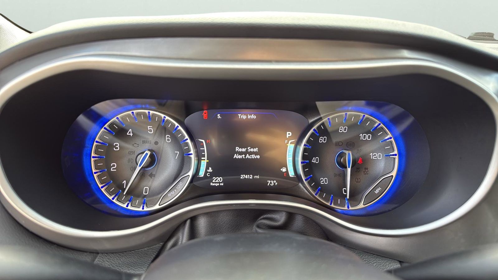 Used Car 2025 Chrysler Pacifica  Select For Sale Under $35,000 In Austin, Texas