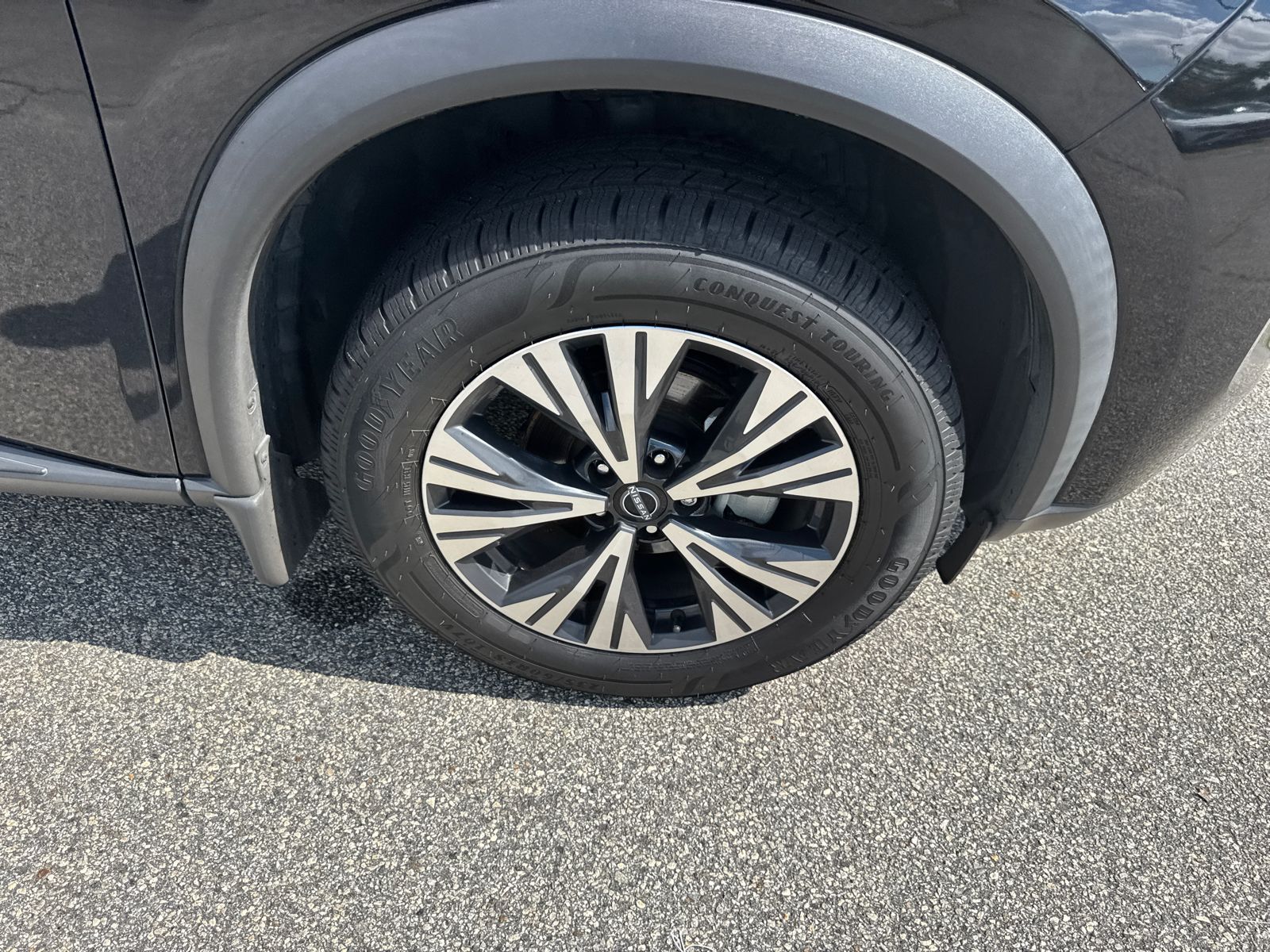 Used 2023 Black Nissan SV image 12