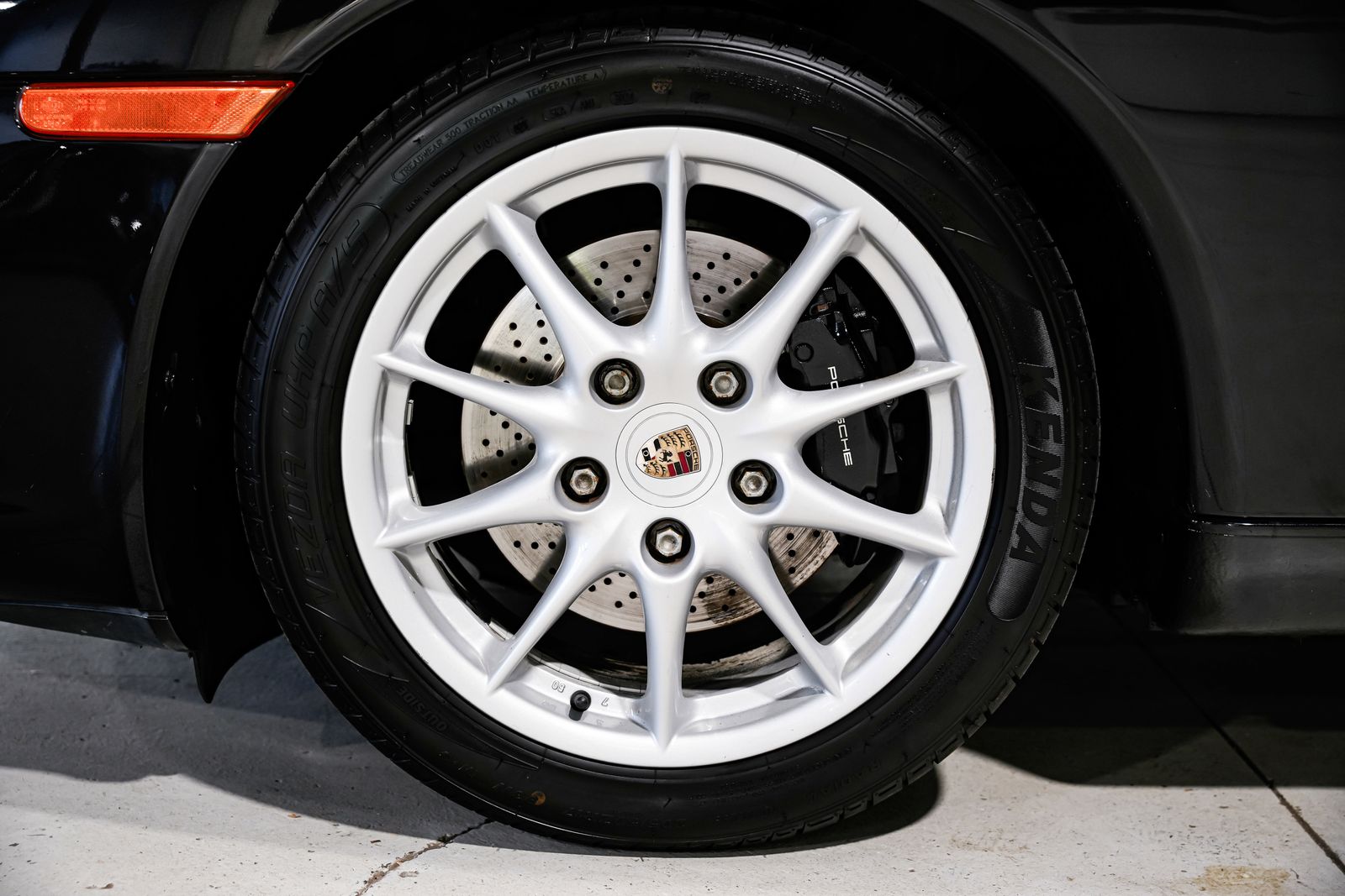 2004 Porsche 911 Carrera — photo 43