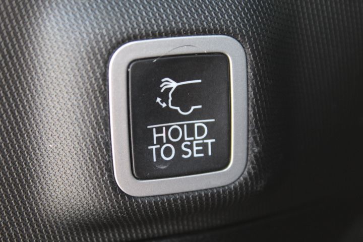 Used Car 2022 Jeep Grand Cherokee  Overland For Sale Under $40,000 In Austin, Texas