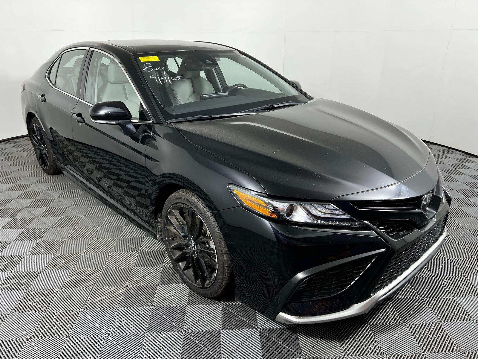 Thumbnail: 2023 Toyota Camry - 3