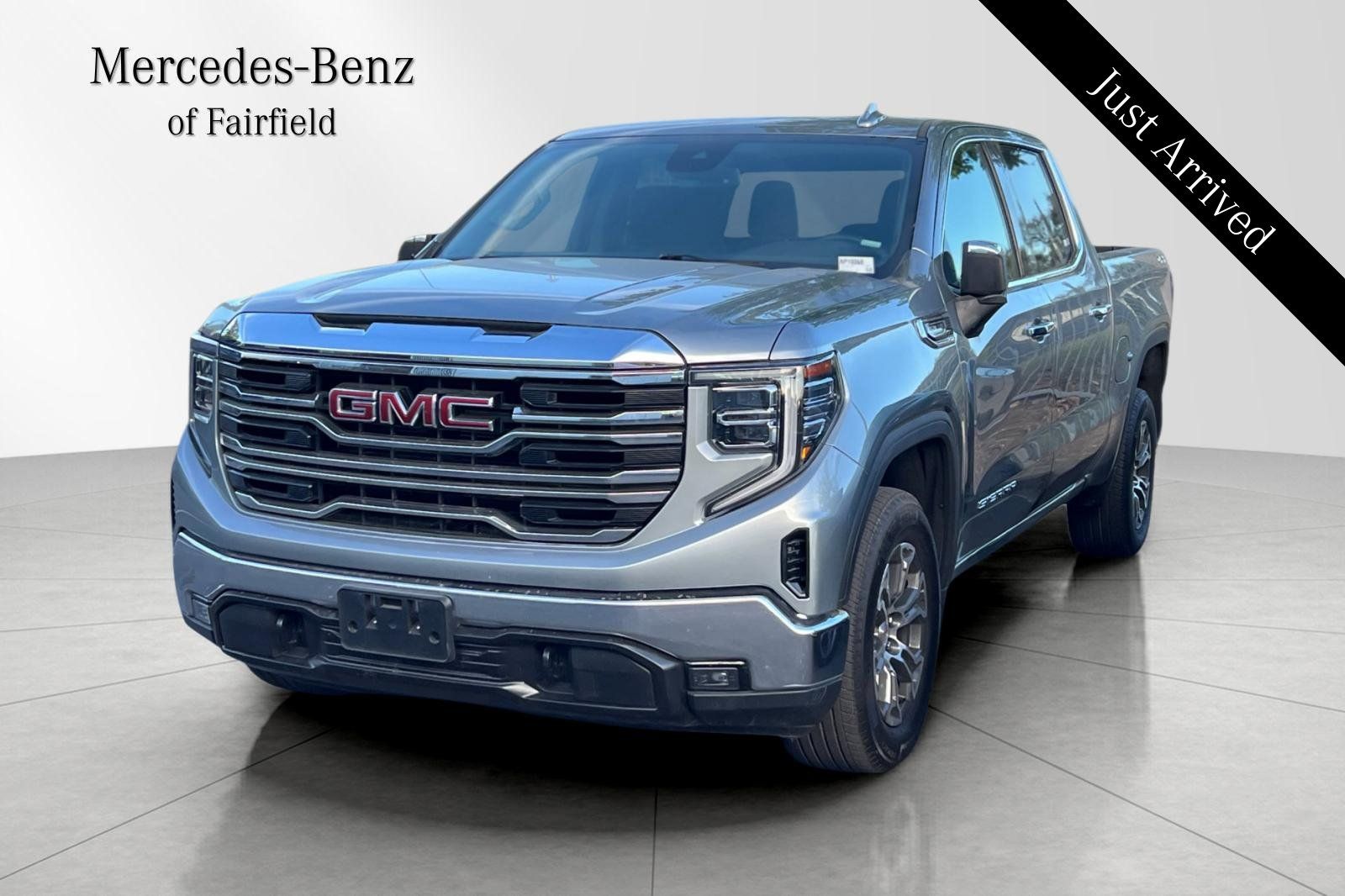 2025 GMC Sierra 1500 SLT Crew Cab 4WD