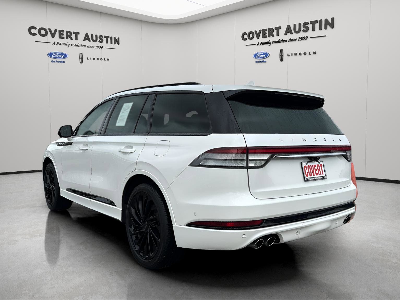 View vehicle photo 3