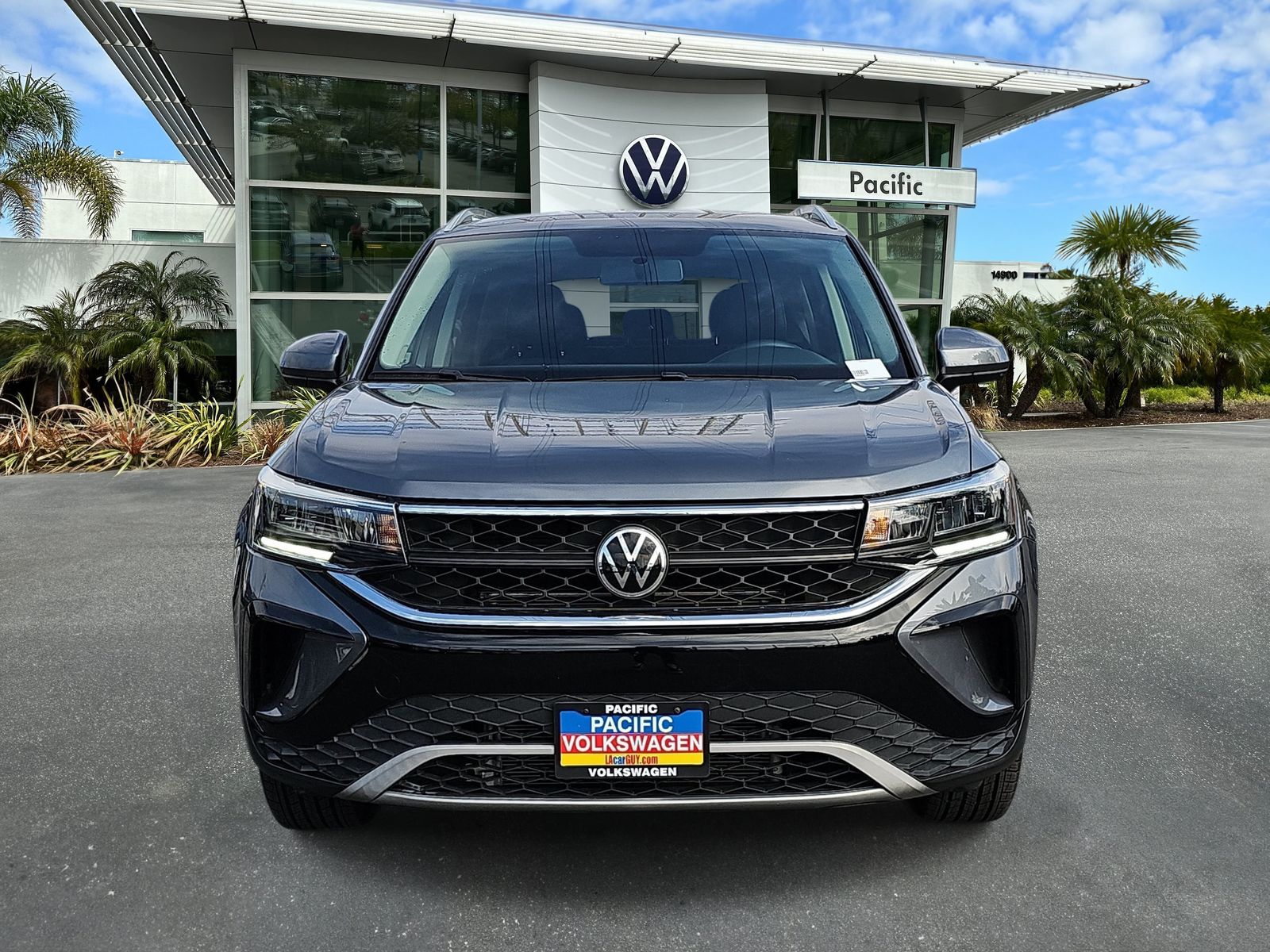 View vehicle photo 2
