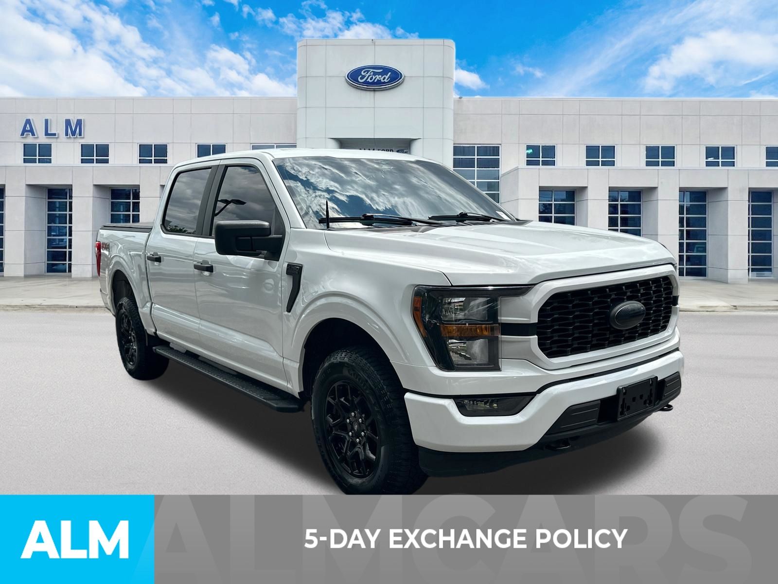 Used 2023 Oxford White Ford XL image 3