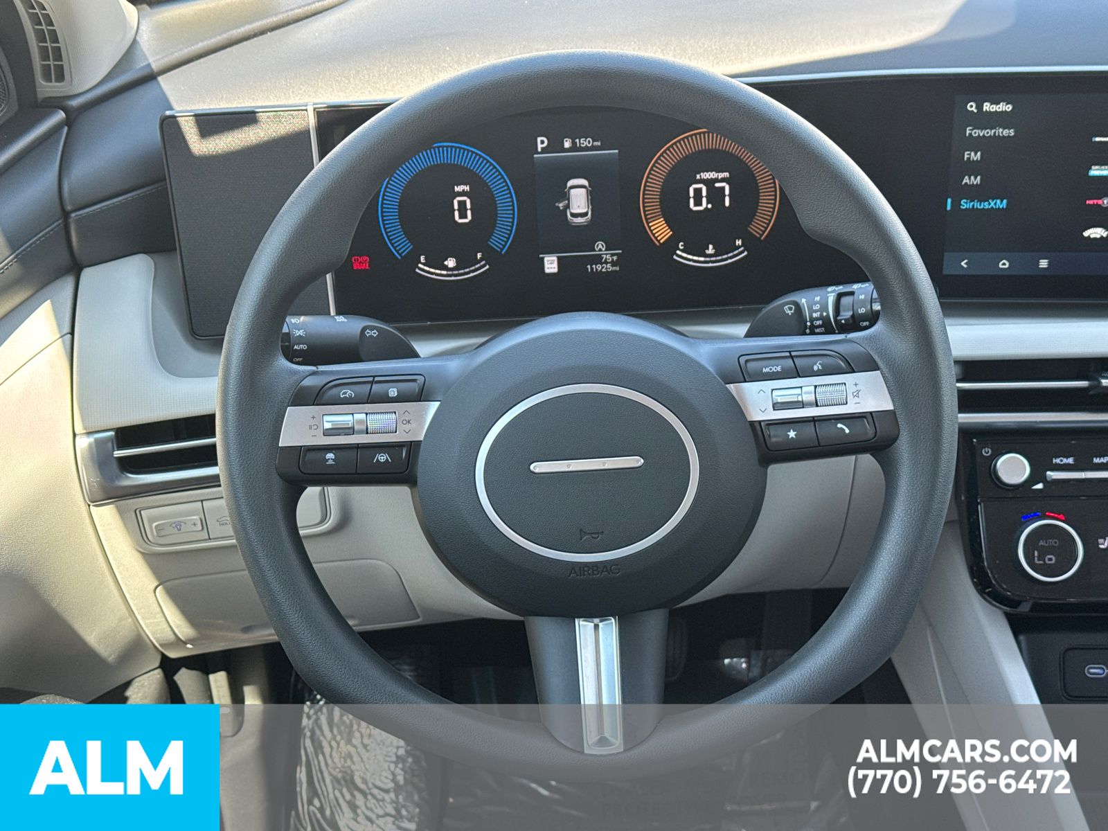 Used 2025 White Hyundai SEL image 30