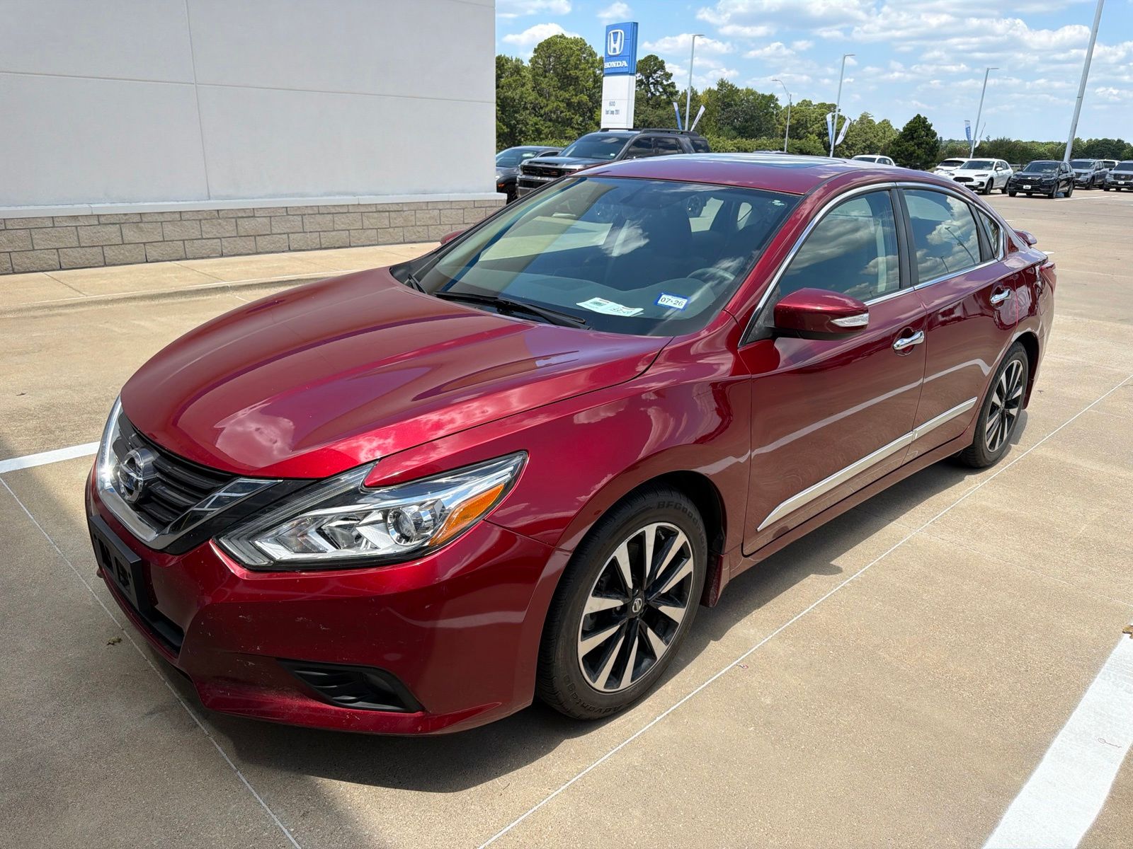 Red (Scarlet Ember) 2018 Nissan Altima Sedan Front-Wheel Drive Continuously Variable Transmission