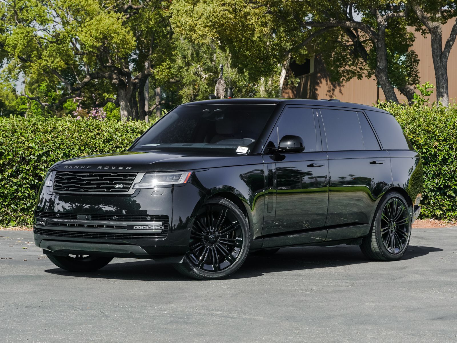 Narvik Black 2026 Land Rover Range Rover SUV / Crossover All-Wheel Drive 8-Speed Automatic