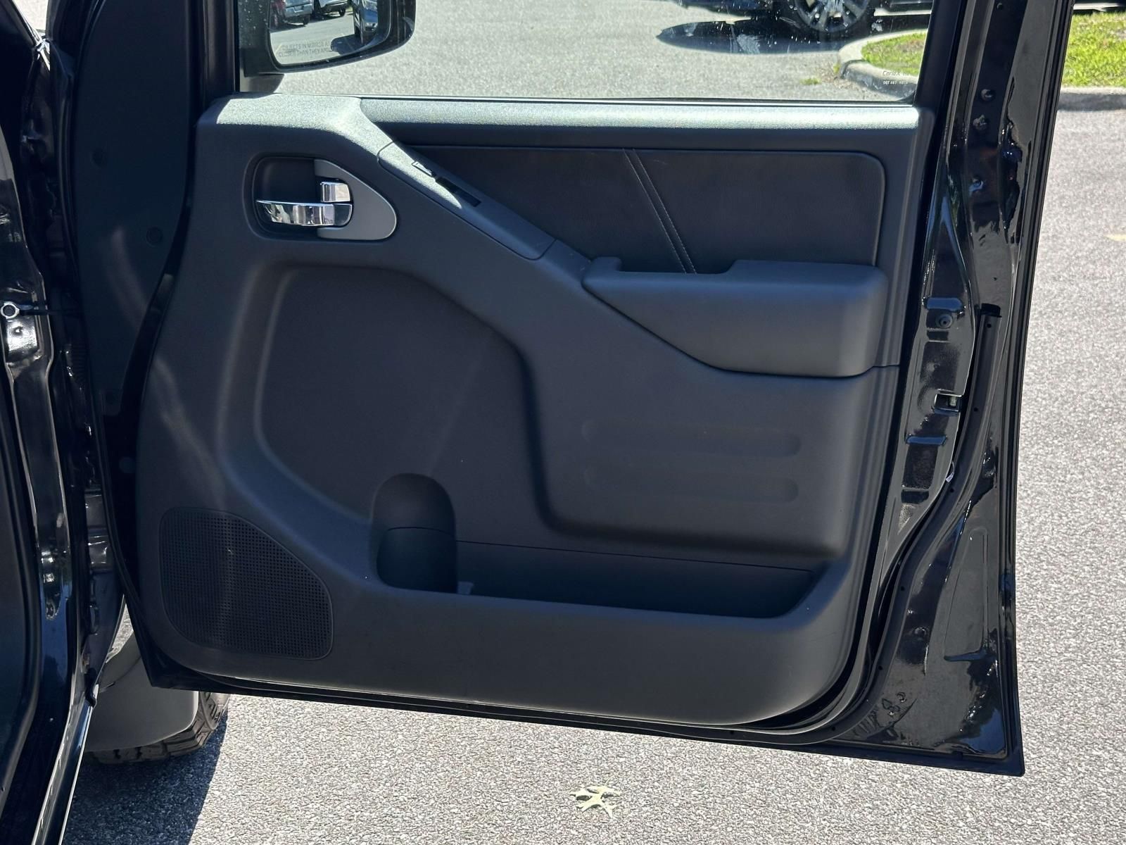 Used 2018 Black Nissan PRO-4X image 20