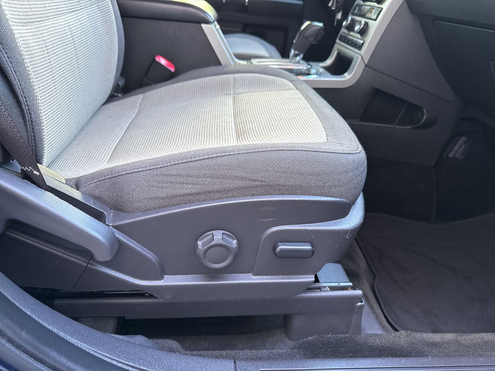 Used 2012 Dark Blue Pearl Metallic Ford SEL image 32