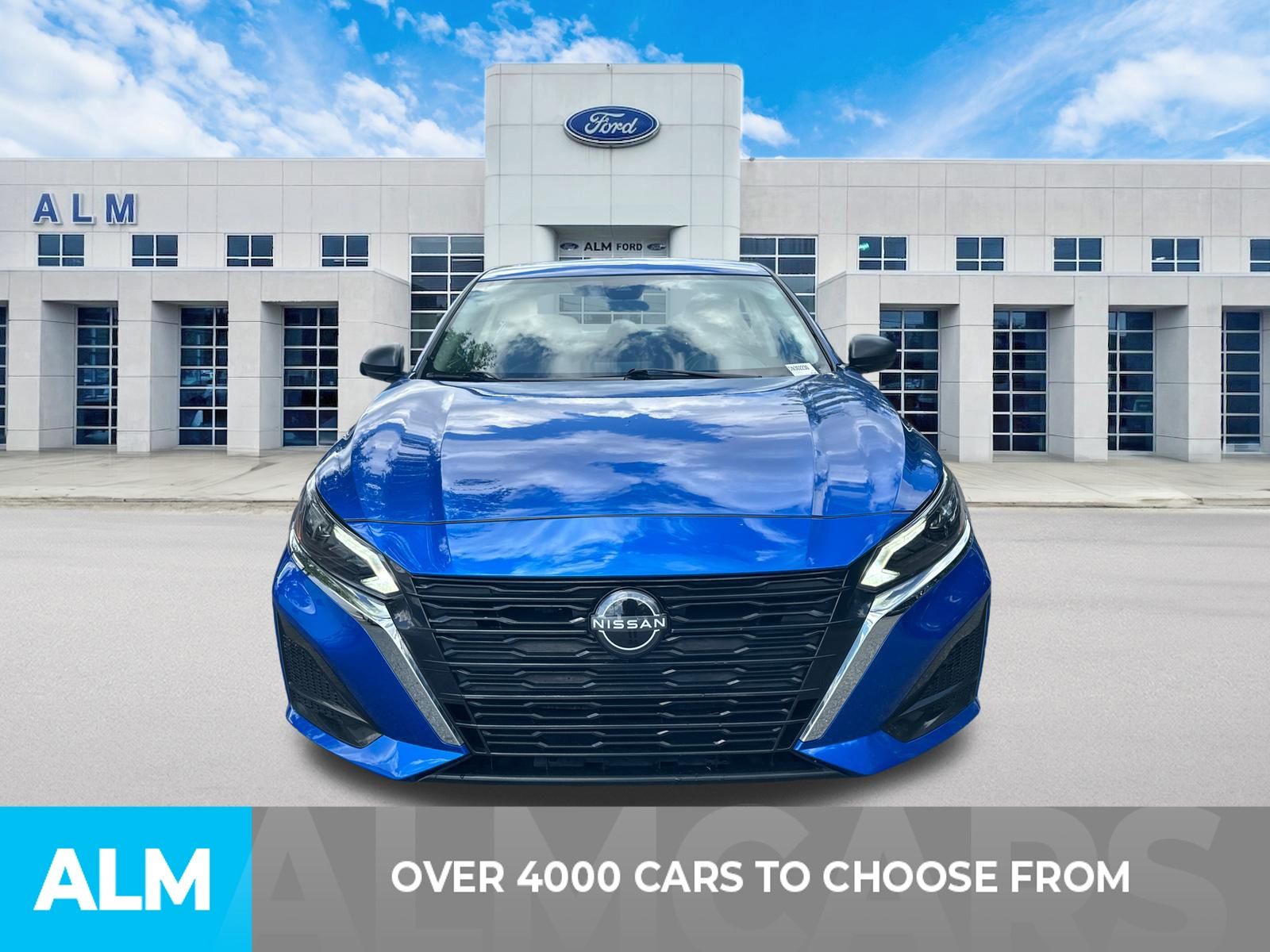 Used 2025 Blue Nissan 2.5 SV image 2
