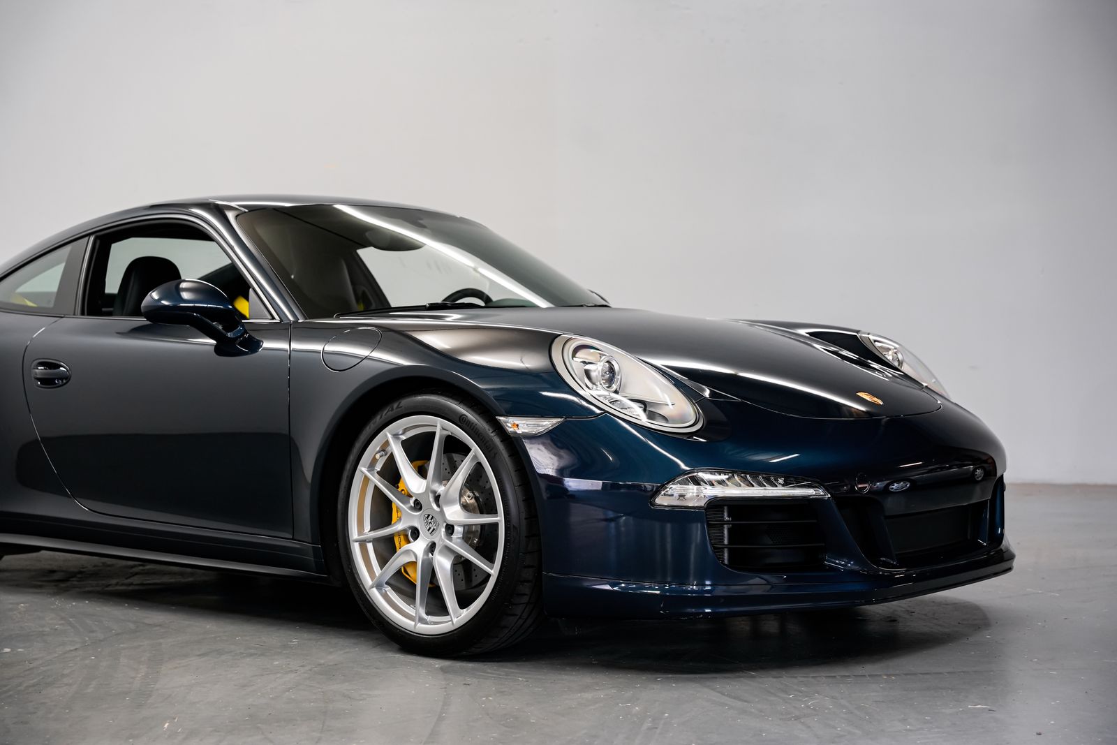 2014 Porsche 911 Carrera 4 — photo 36
