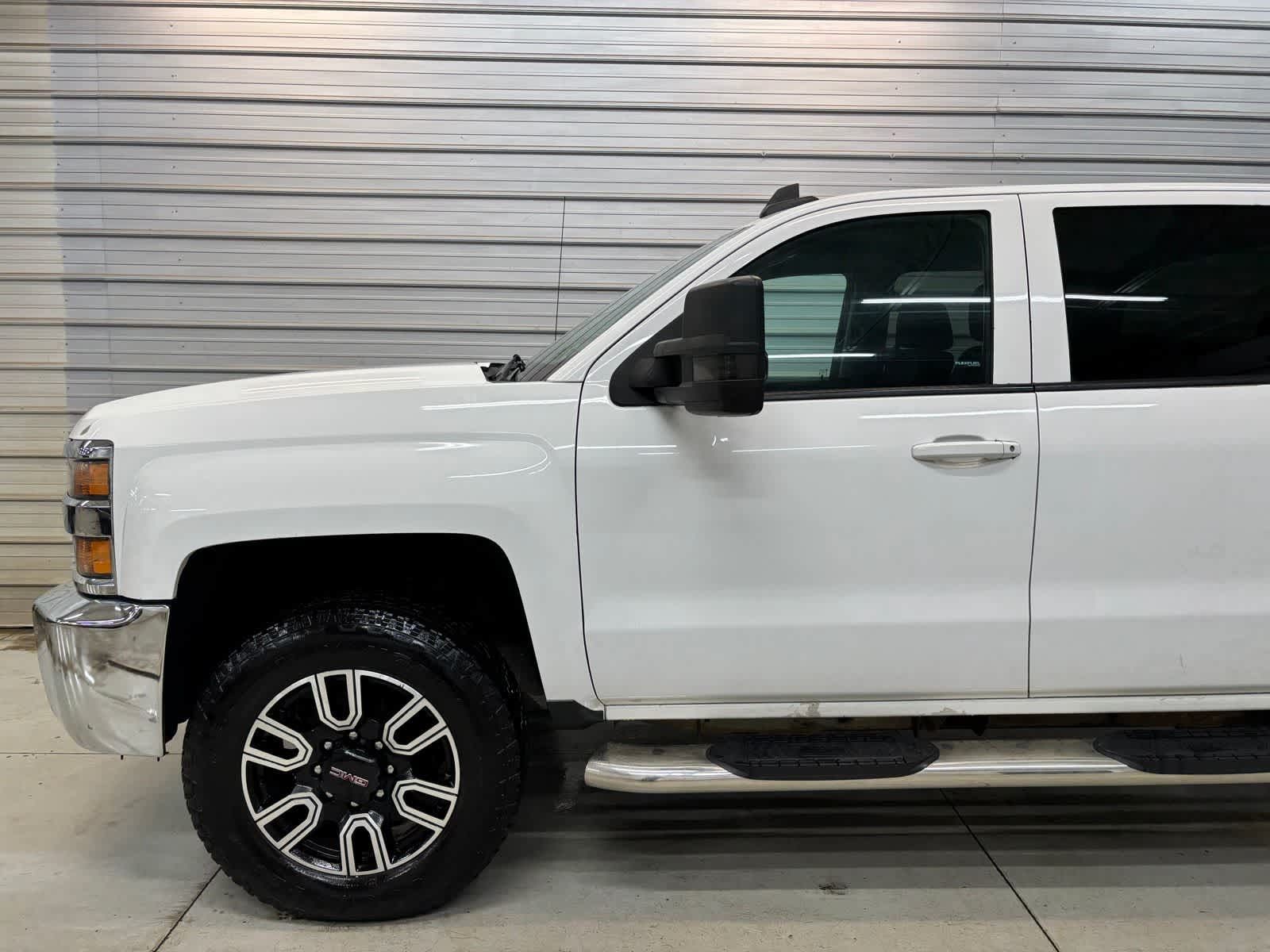 2015 Chevrolet Silverado 2500HD LT - Image 3