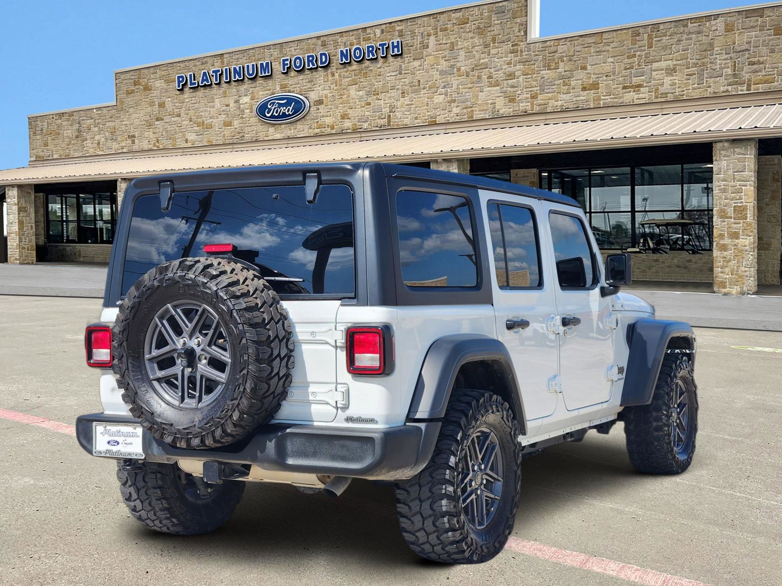 View vehicle photo 5