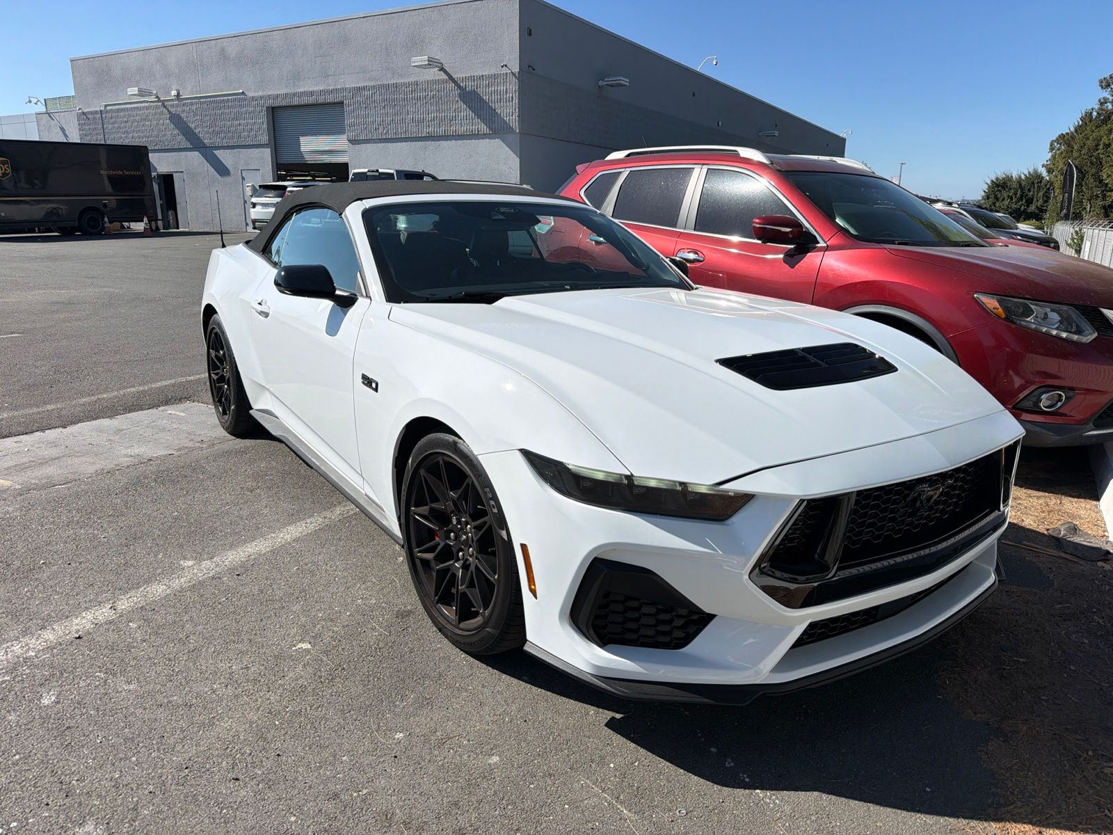 Oxford White 2025 Ford Mustang Convertible Rear-Wheel Drive Automatic
