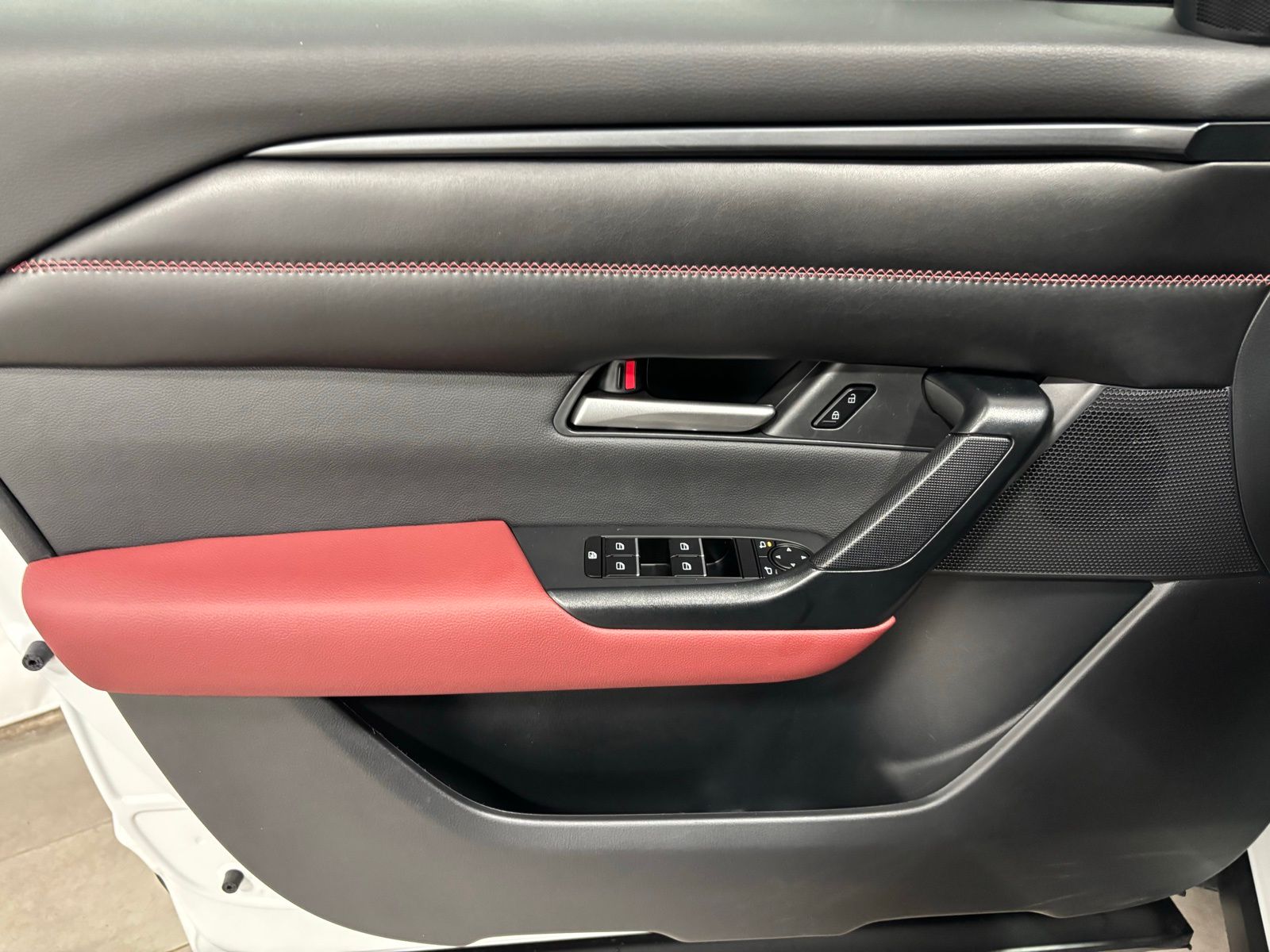 Used Car 2025 Mazda Cx-50 Hybrid  Premium For Sale Under $35,000 In Austin, Texas