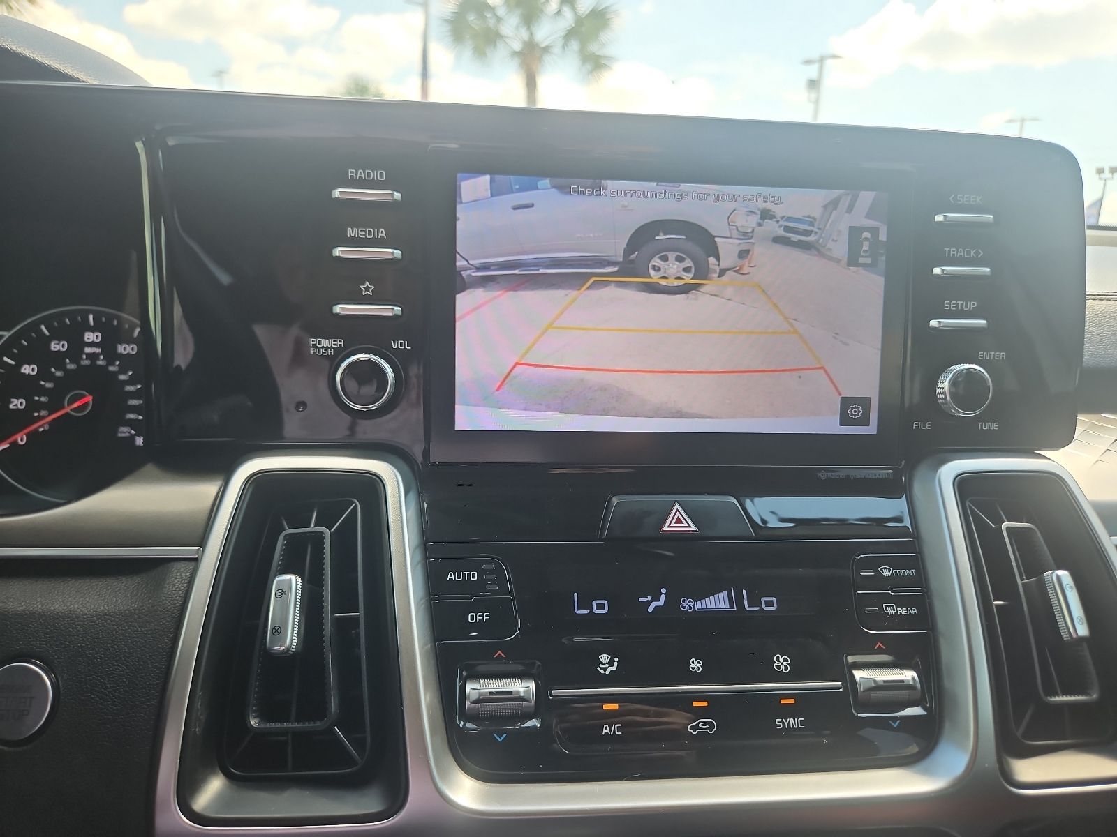 2021 Kia Sorento S White at North Houston Mitsubishi