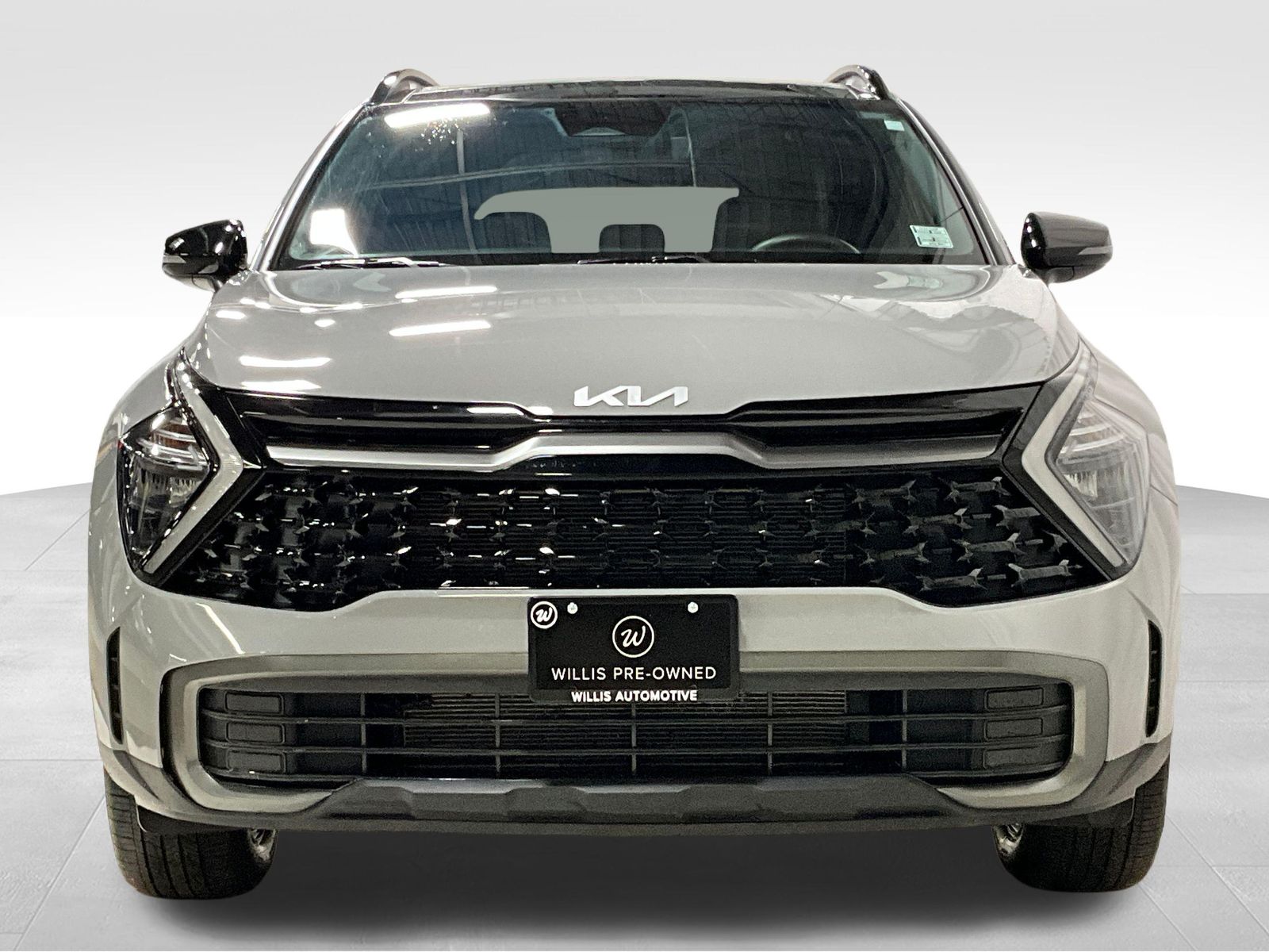 View vehicle photo 3