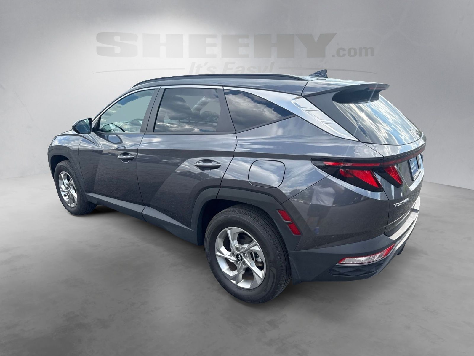Used 2024 Gray Hyundai SEL image 16