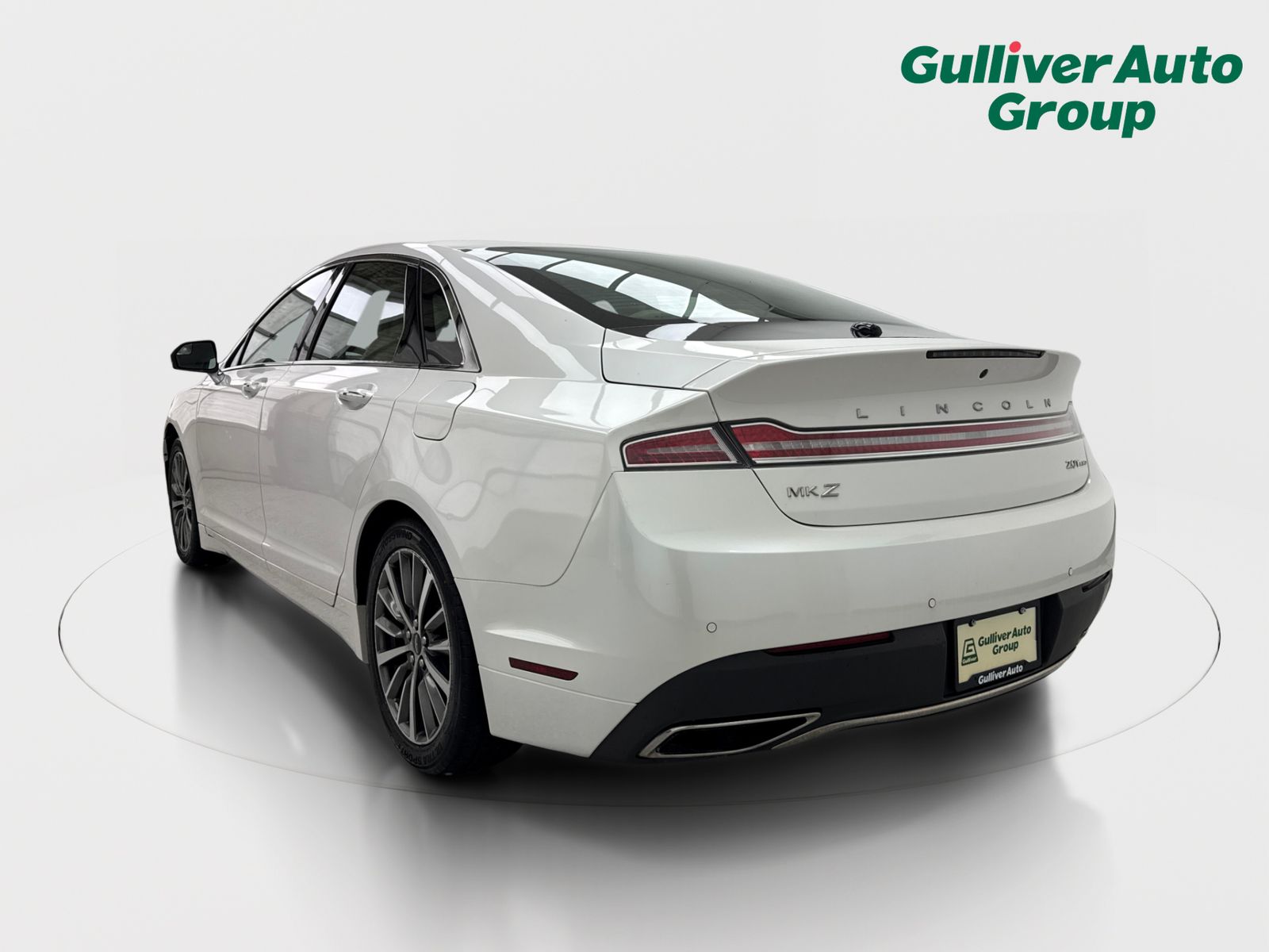 View vehicle photo 5