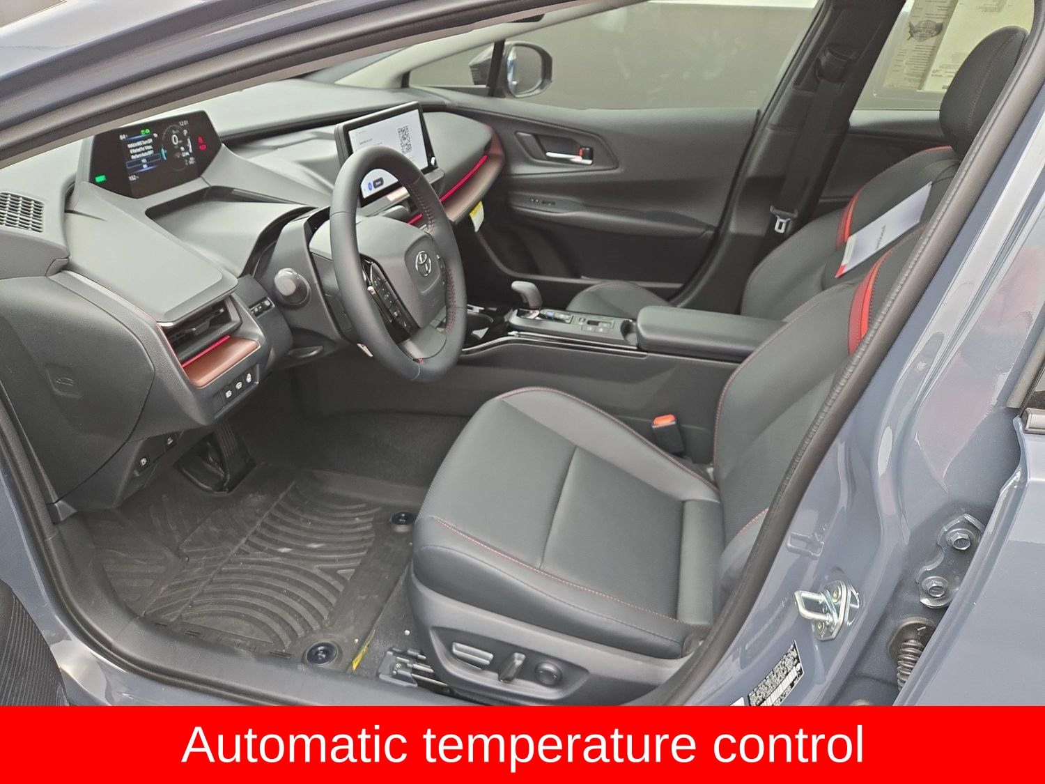 2026 Toyota Prius Plug-in Hybrid XSE - Photo 12