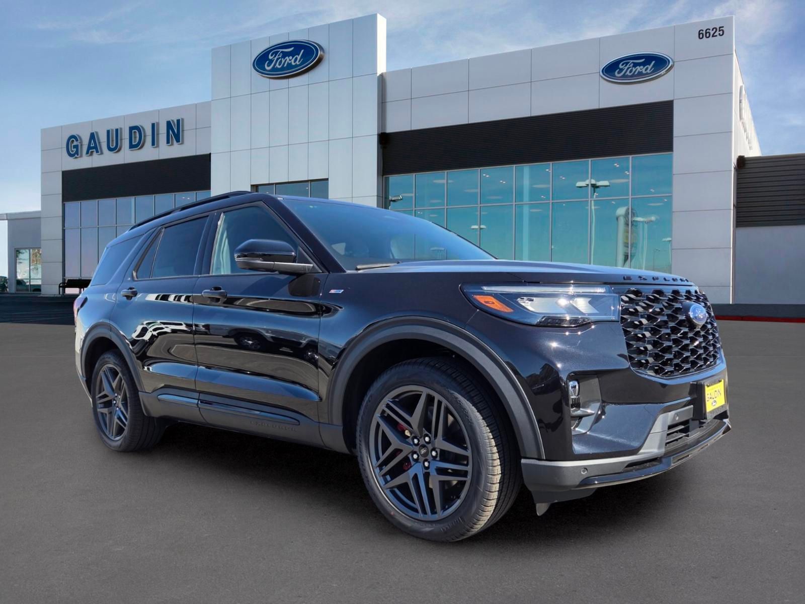 2026 Ford Explorer ST-Line